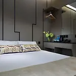 Hotel 81 Gold
