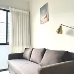 2 Bedroom With City View Near Subway In Central
