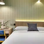 Habyt Studios Kallang