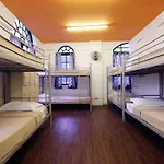 Footprints Hostel, Singapore