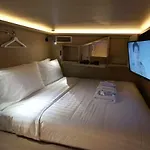 Cube Boutique Capsule Hotel At Kampong Glam