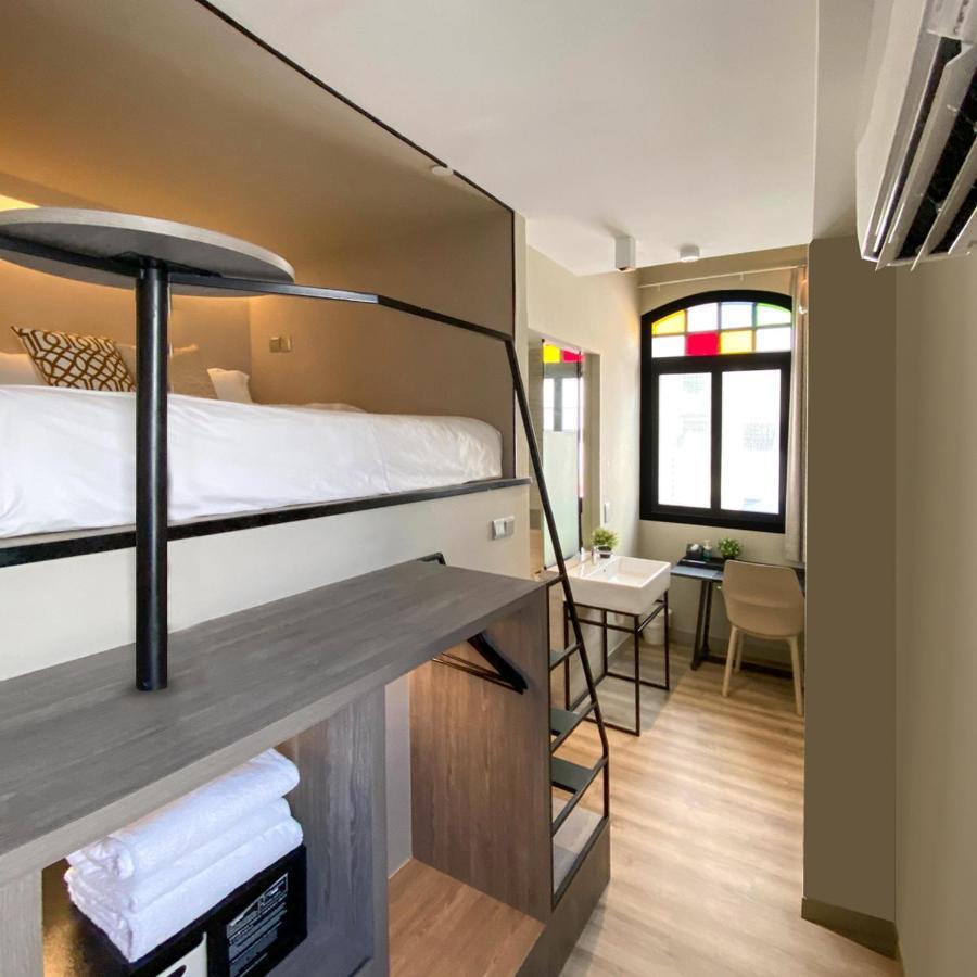 St Signature Jalan Besar 3* Singapore