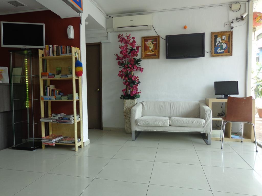 Zenobia Hotel 2*