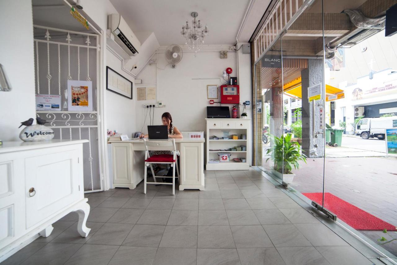 Hostel Blanc