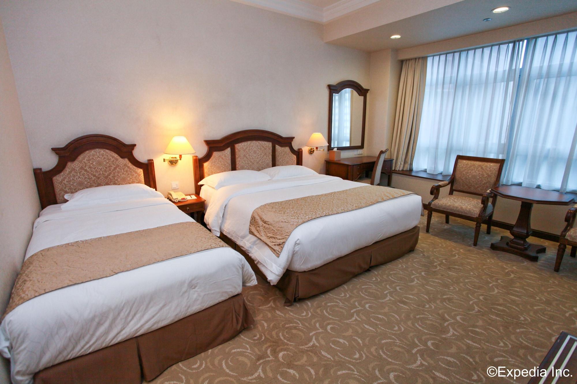Hotel Orchid 4*