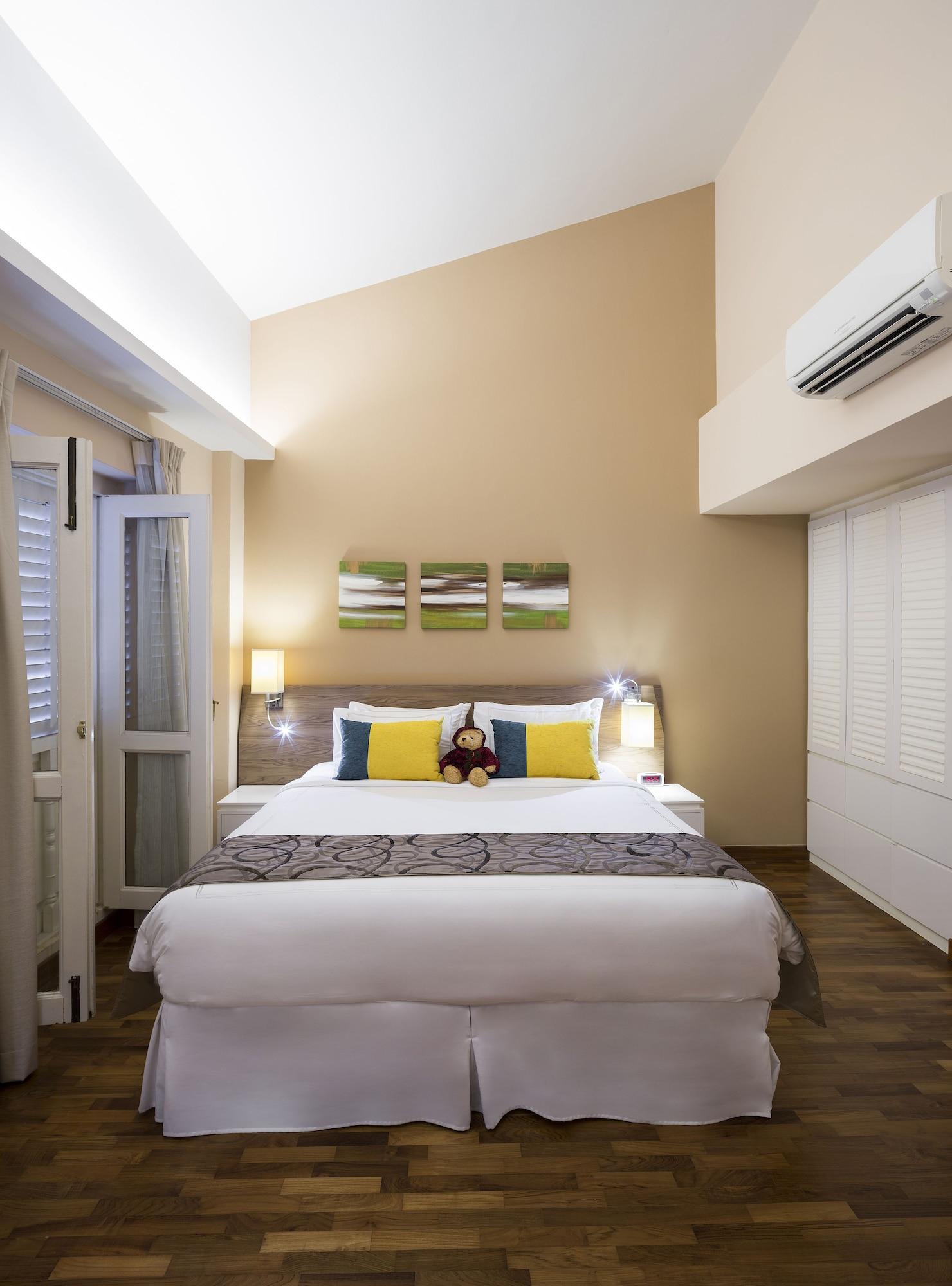 Park Avenue Robertson Aparthotel