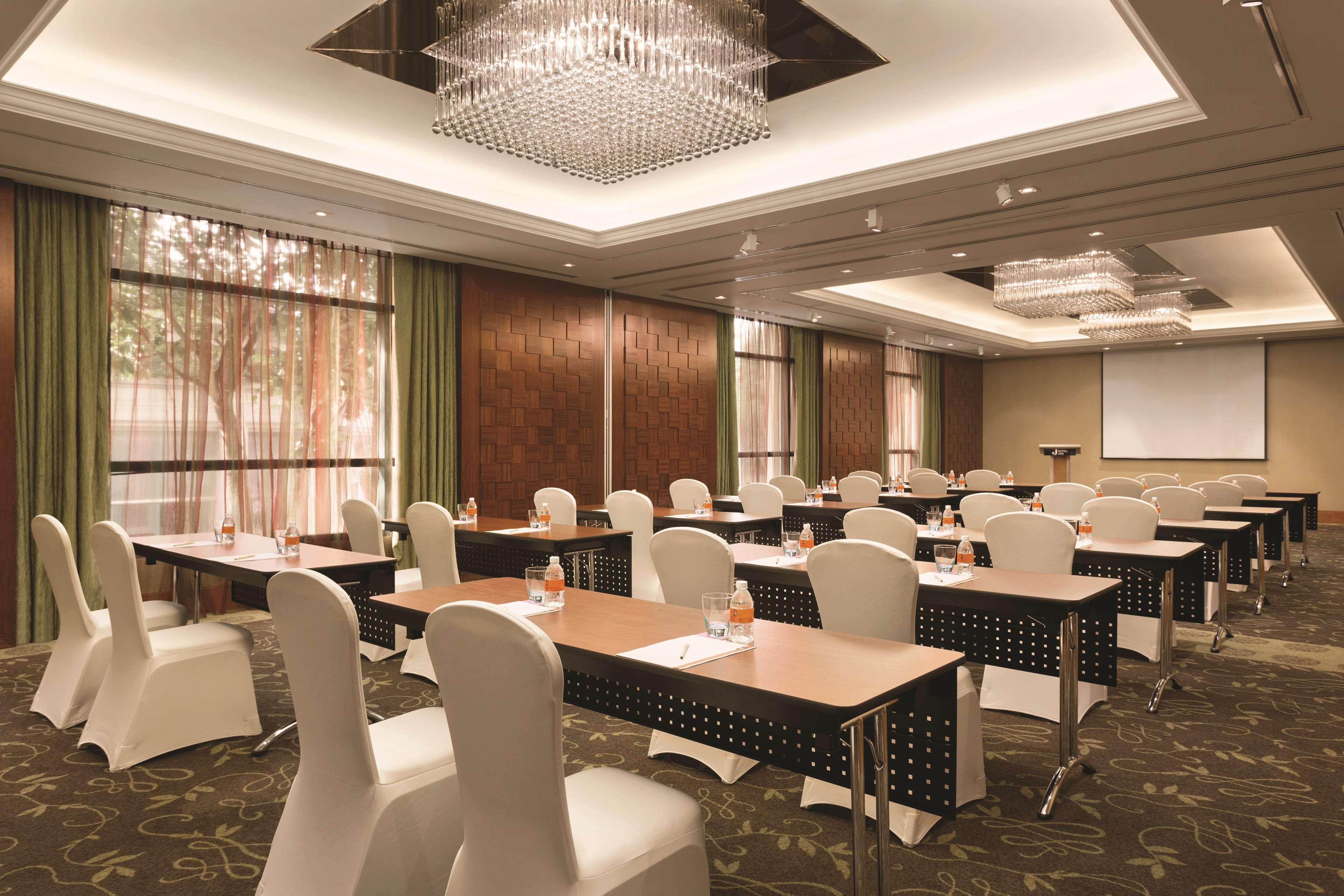 Hotel Jen Tanglin By Shangri-la Singapore