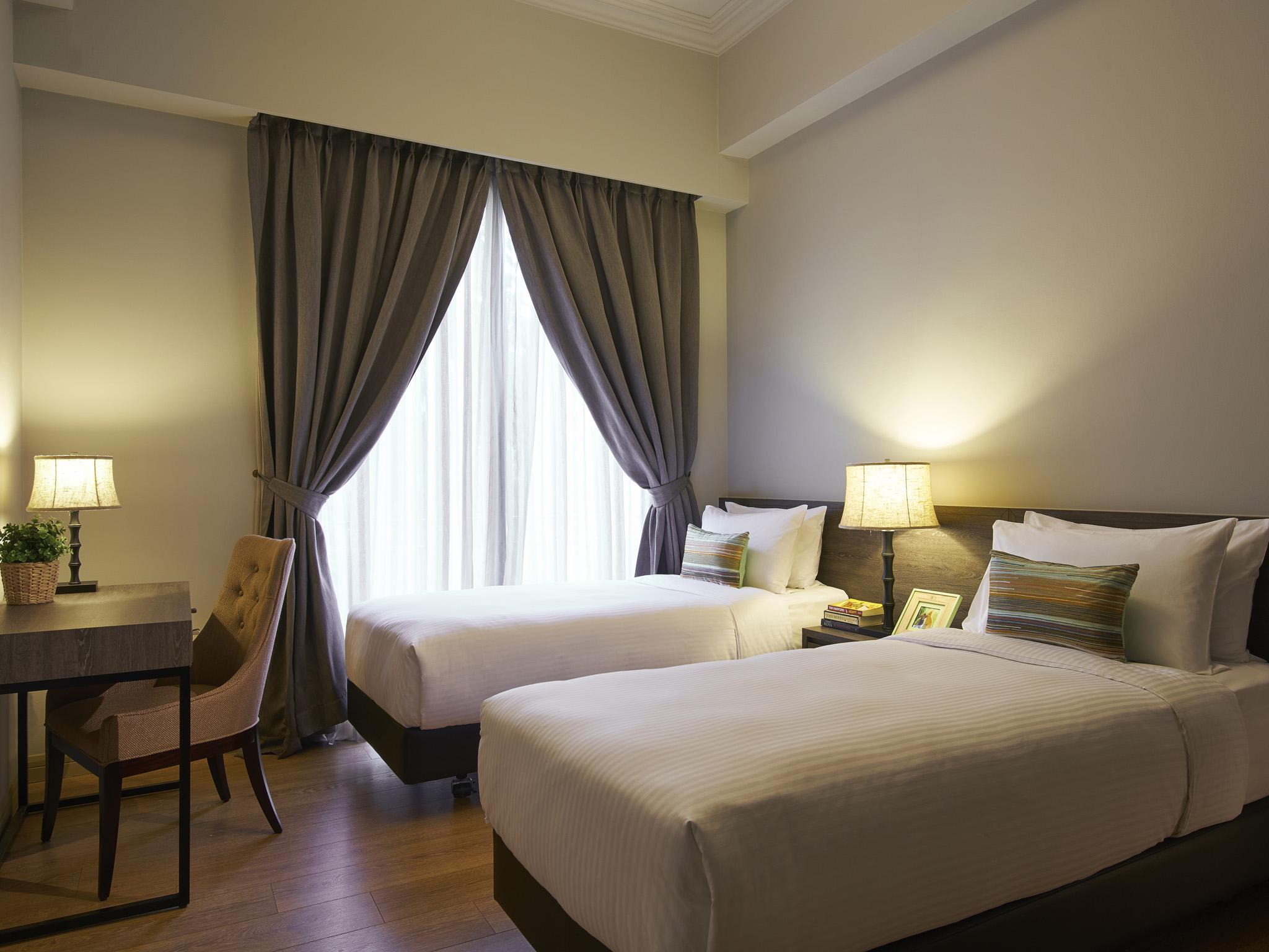 Adina Serviced Orchard Aparthotel 4*