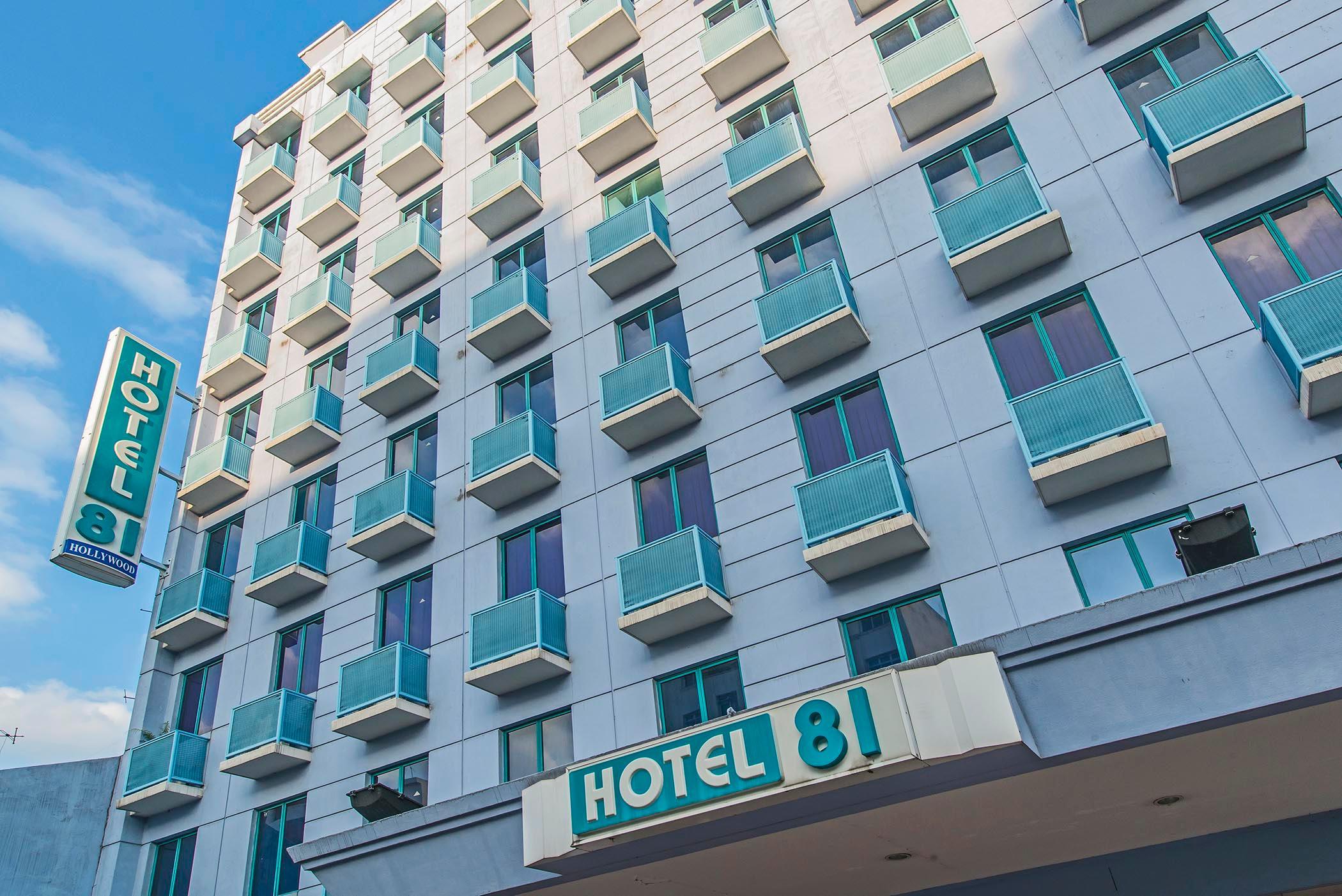81 Premier Hollywood