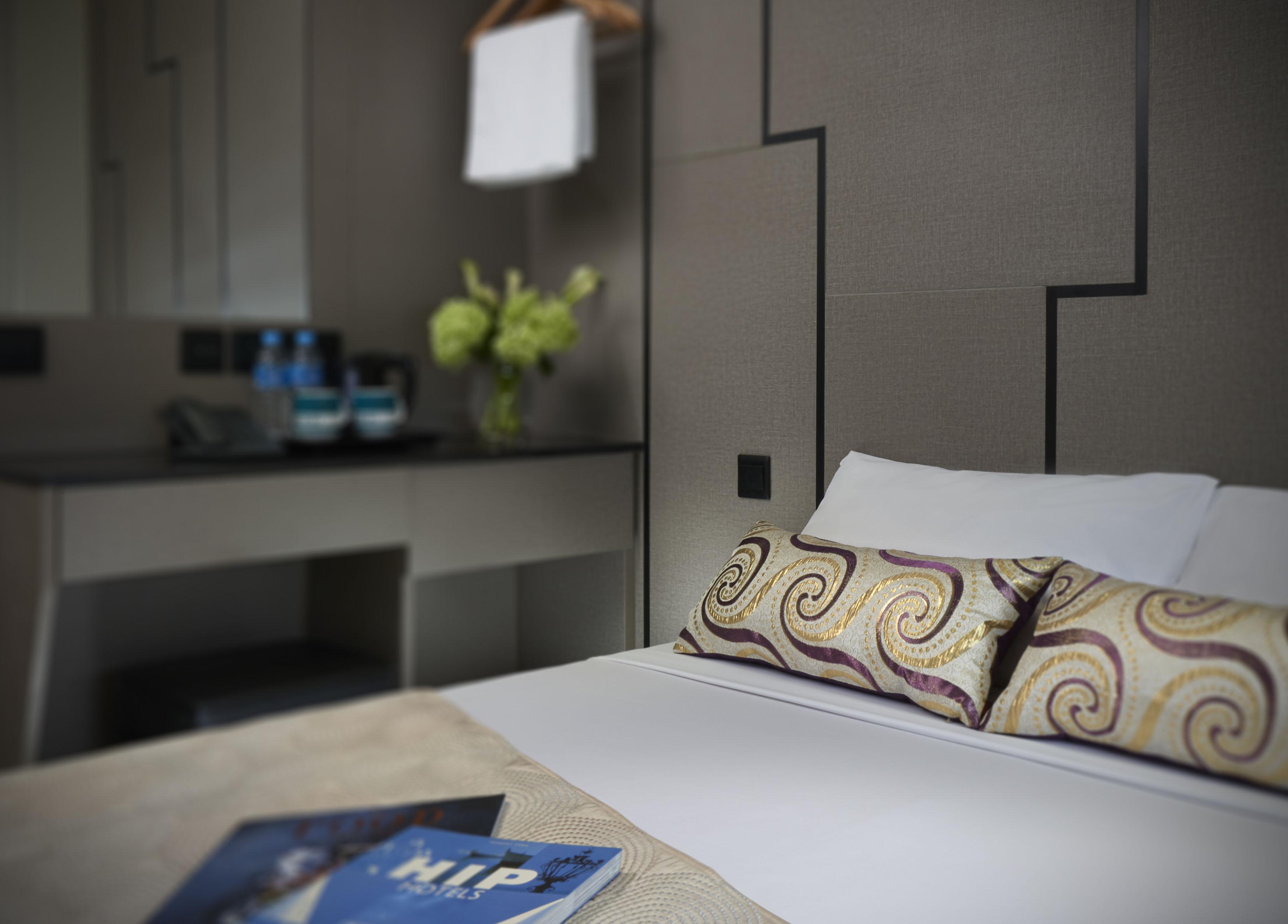 81 Gold Hotel