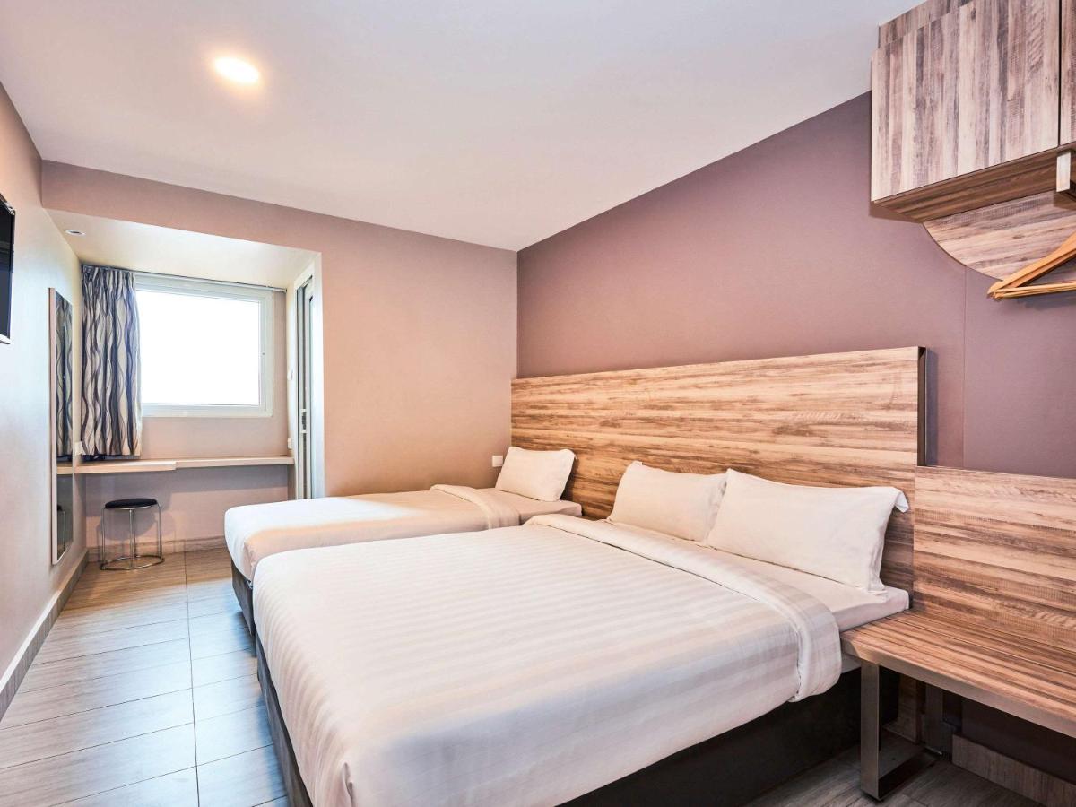 Ibis Budget Crystal Hotel 2*