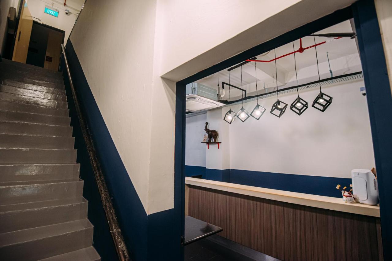 Bluewaters Pods 38 Hongkong St Hostel *