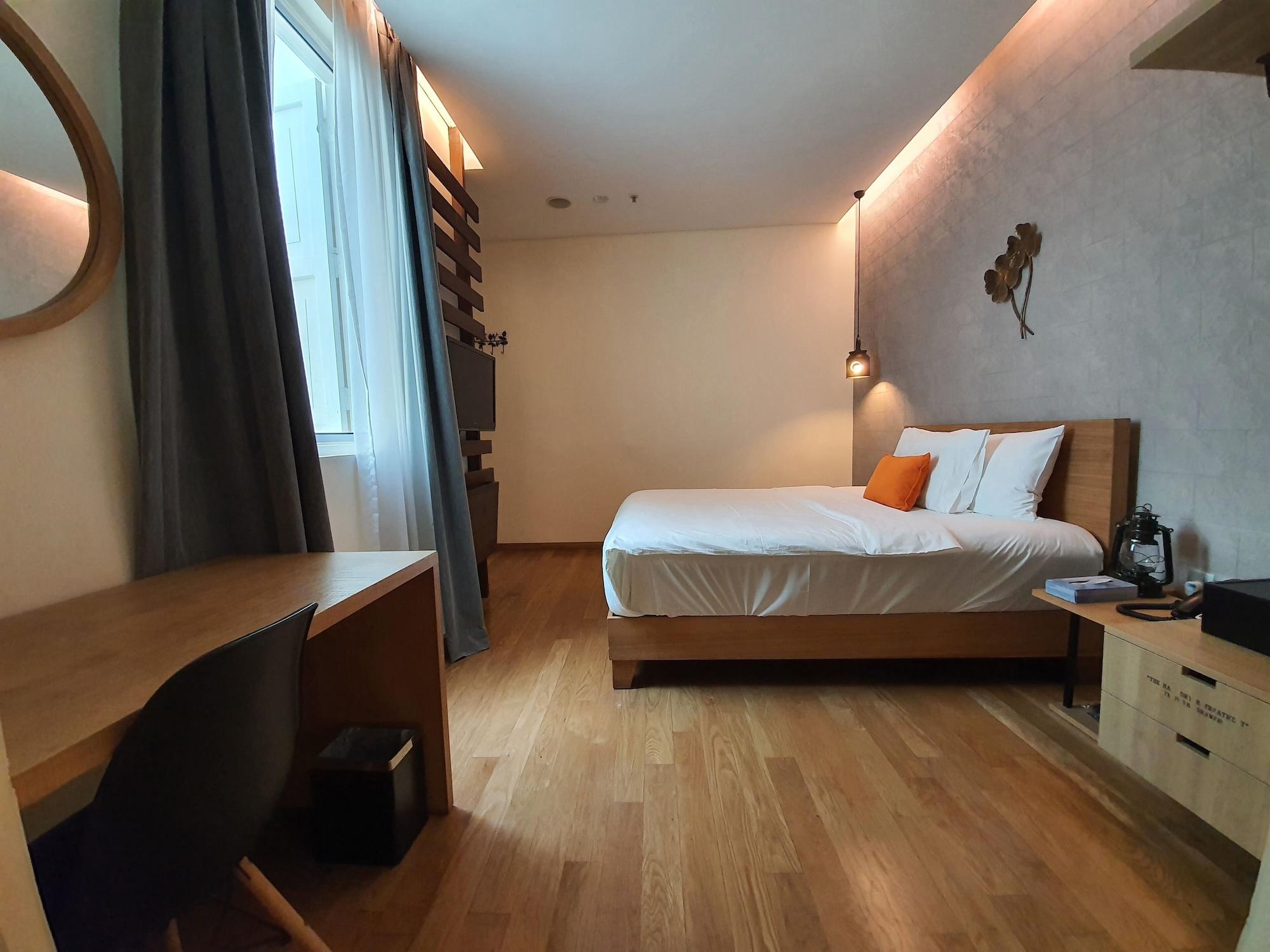 Clover 769 North Bridge Road Hotel 4*