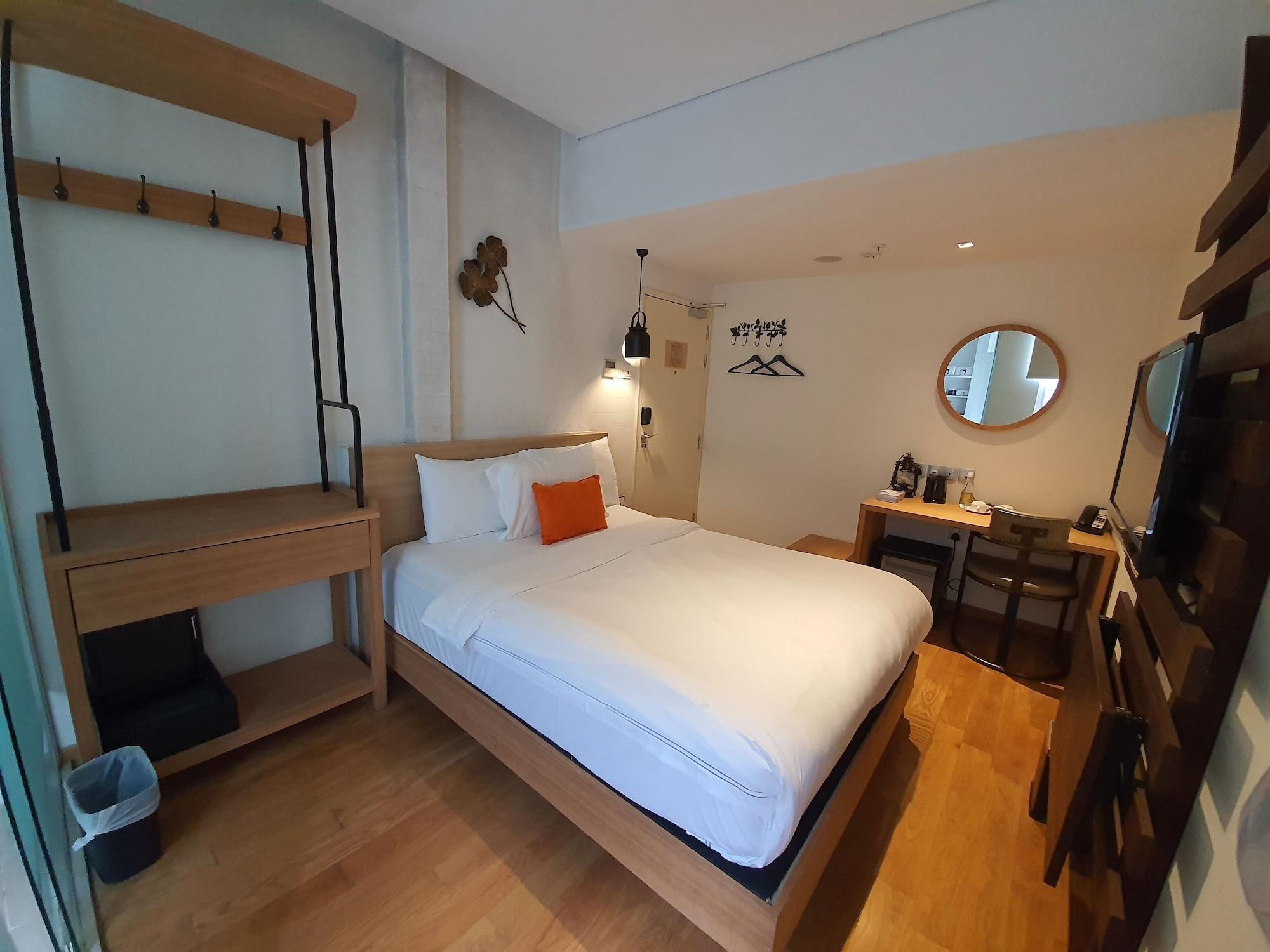 Clover 769 North Bridge Road 4*