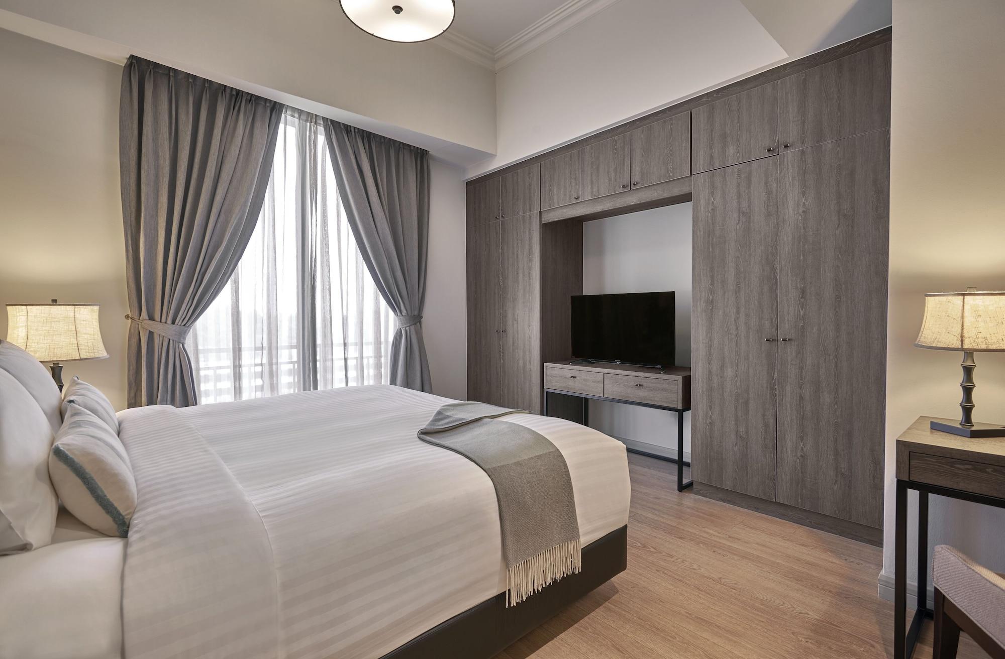 Aparthotel Adina Serviced Orchard 4*