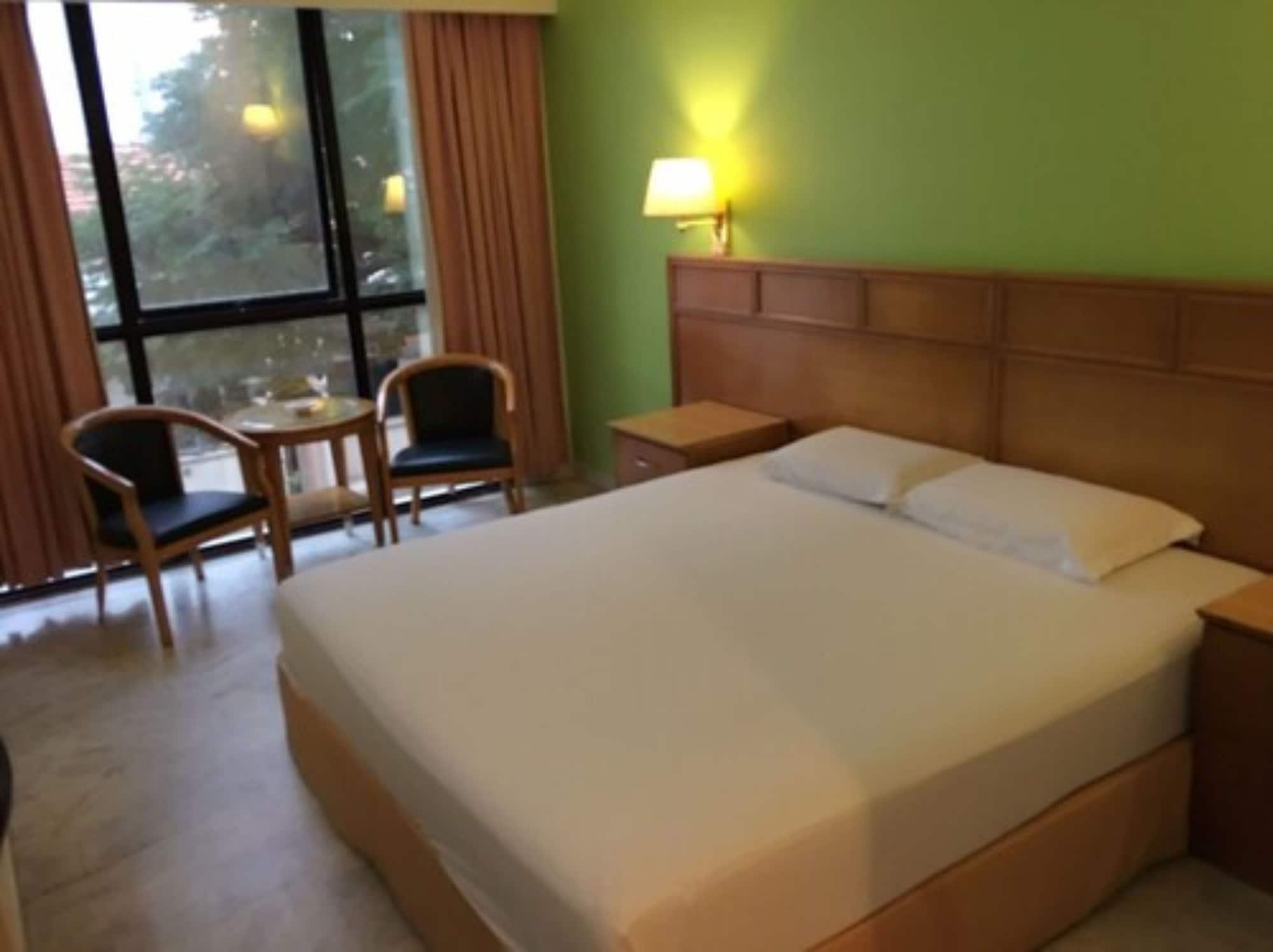 Bright Star Hotel