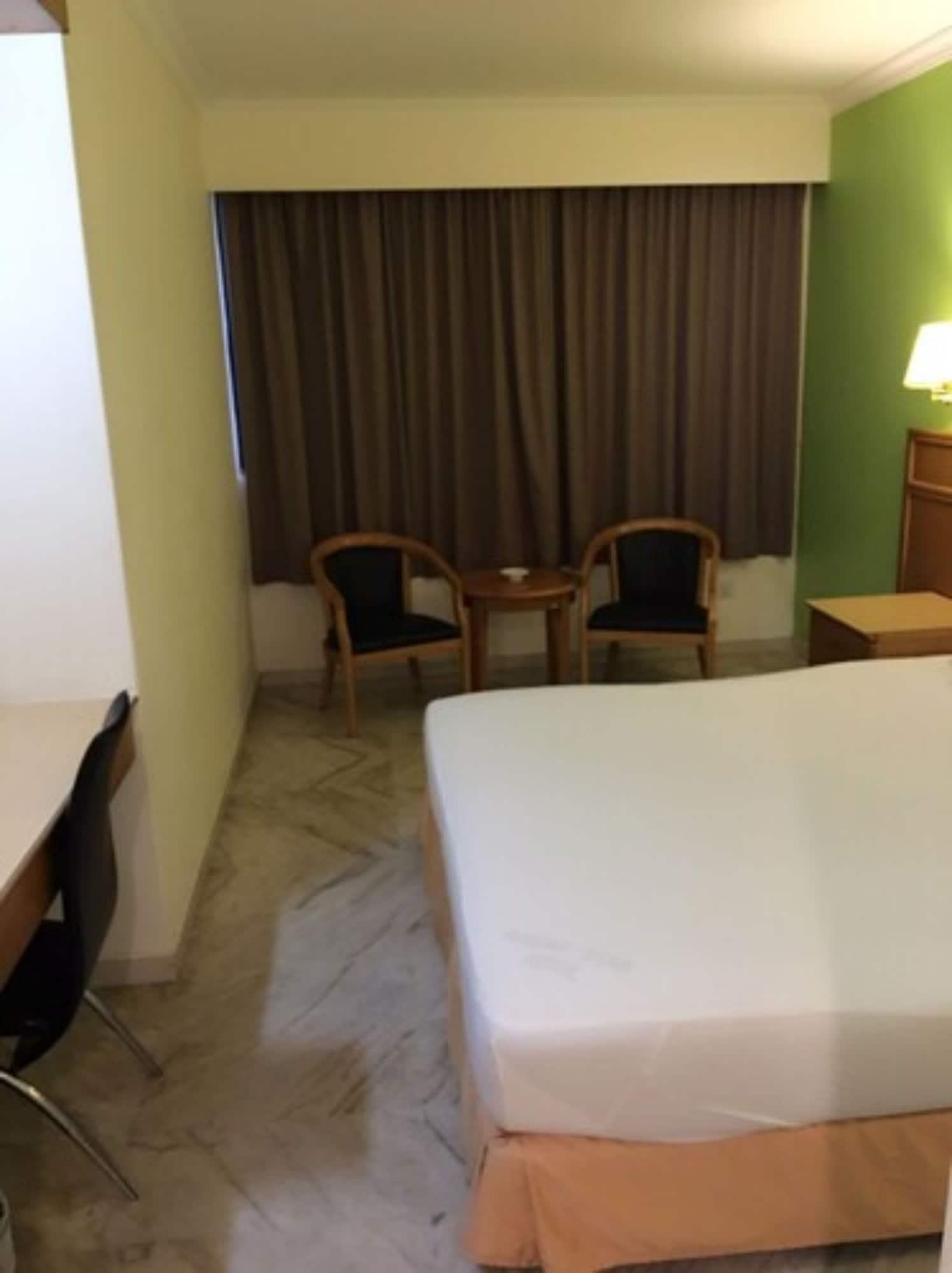 Hotel Bright Star 2*