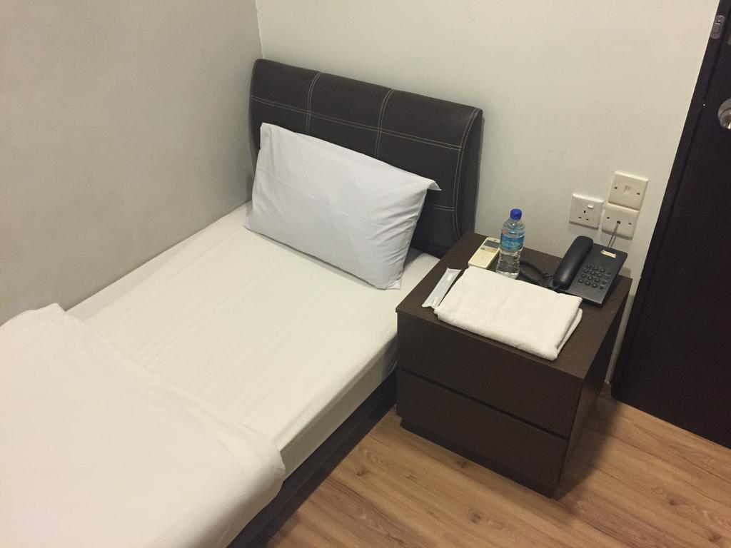 Conforto Hotel 2*