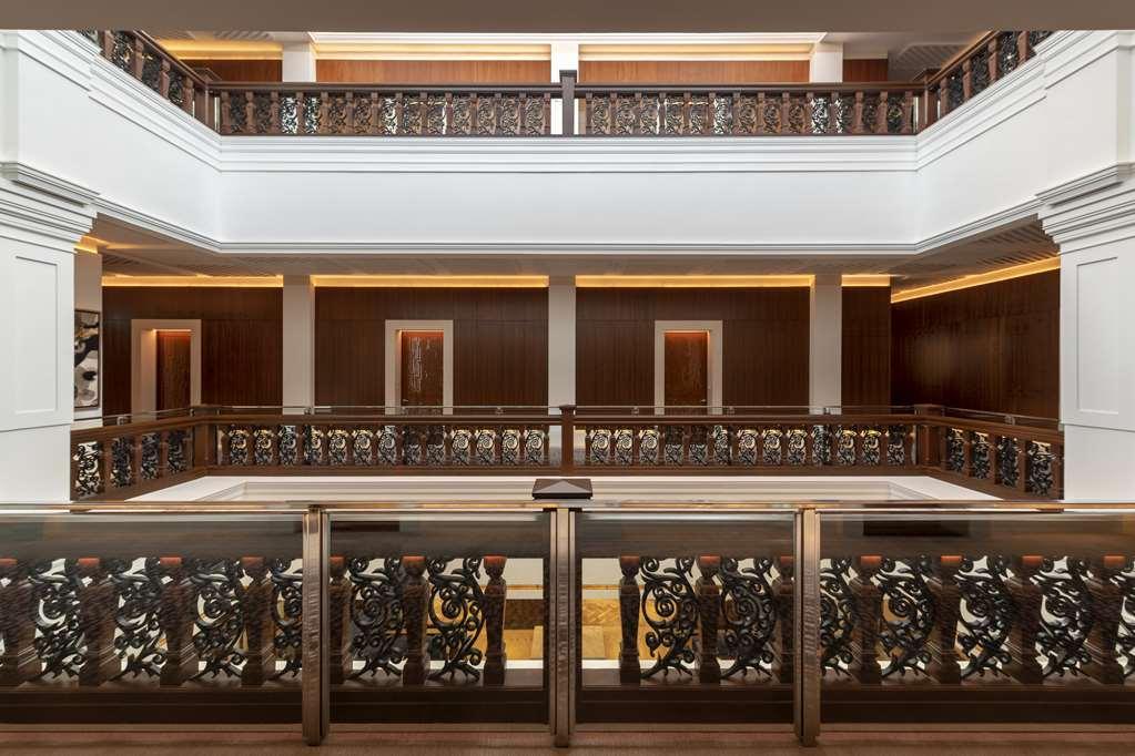 The Capitol Kempinski Hotel 5*