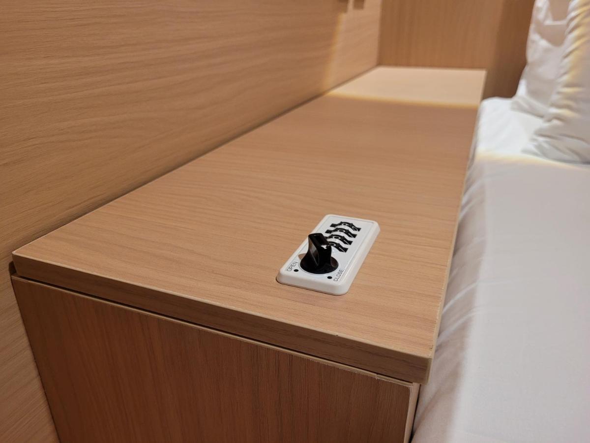 Wink At Perak Road Capsule hotel Singapore