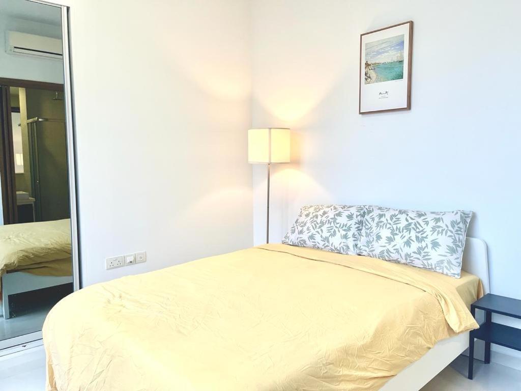 2 Bedroom With View Near Subway In Singapore