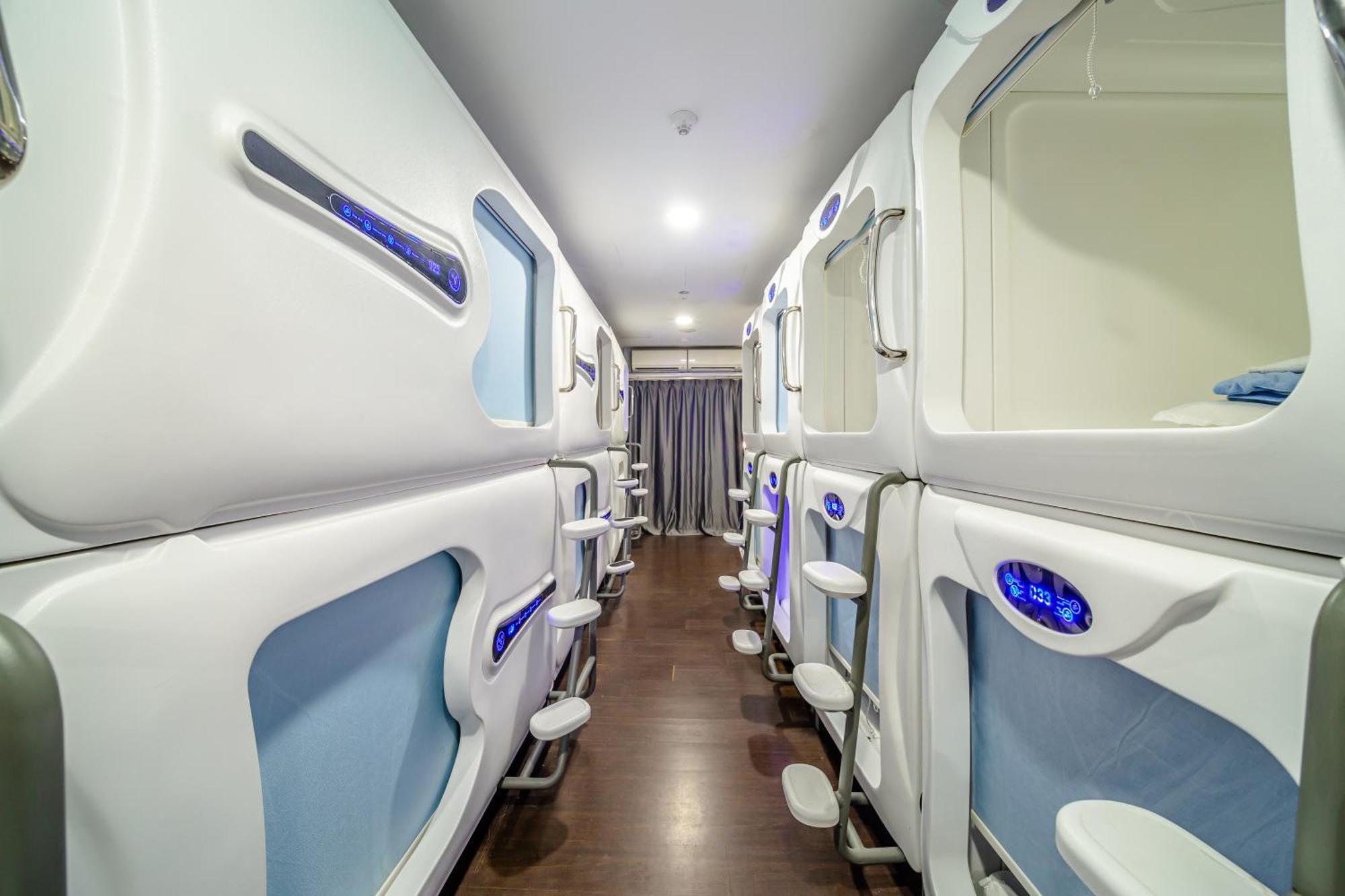 Capsule hotel K Space 14 Singapore