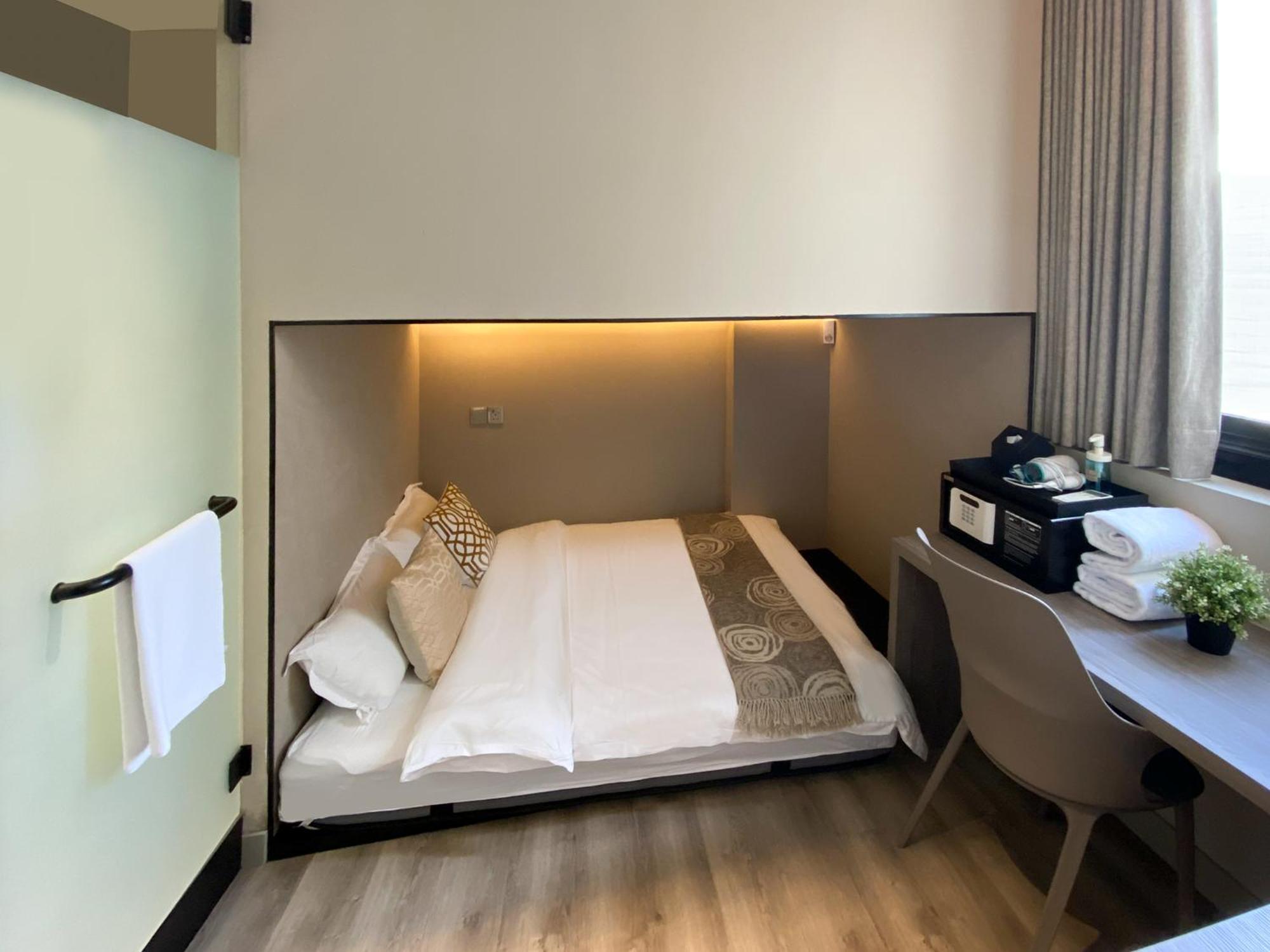 St Signature Jalan Besar, Short Overnight, 8 Hours, 1159pm-8am Hotel 3*