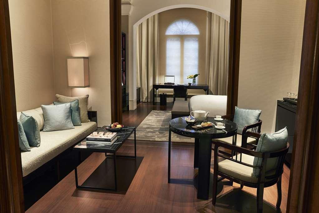The Capitol Kempinski 5*