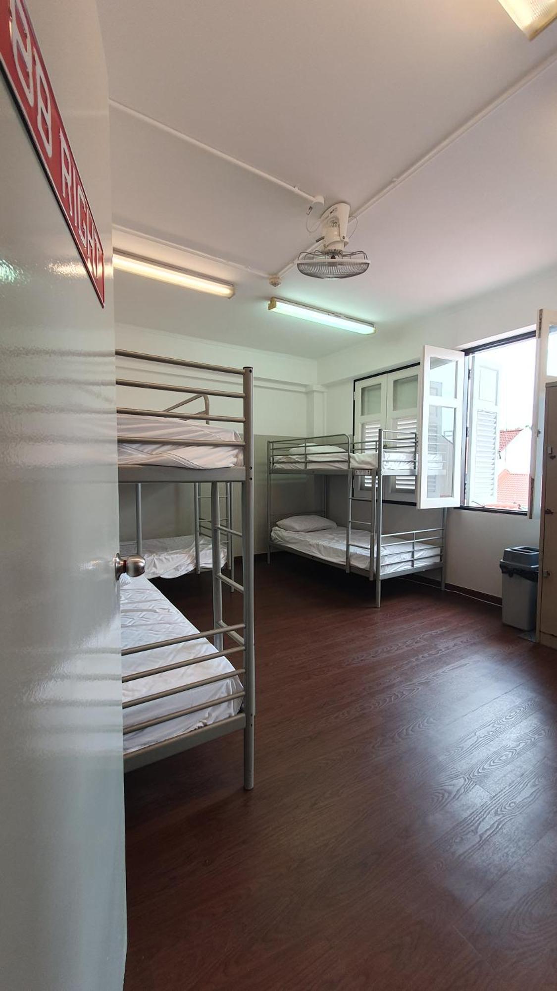 Betel Box Backpackers *