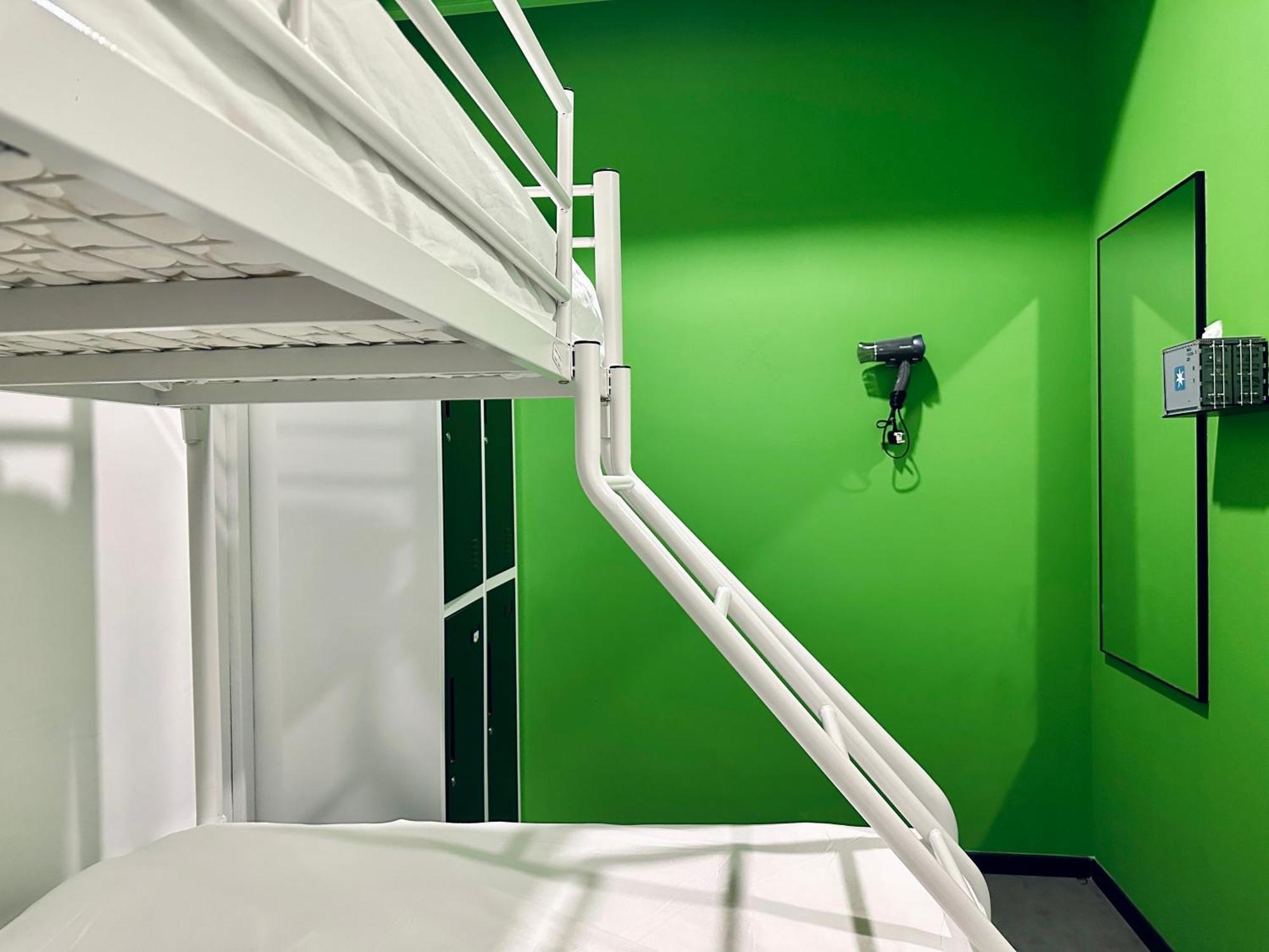 Hostel Rucksack Tyrwhitt Road *