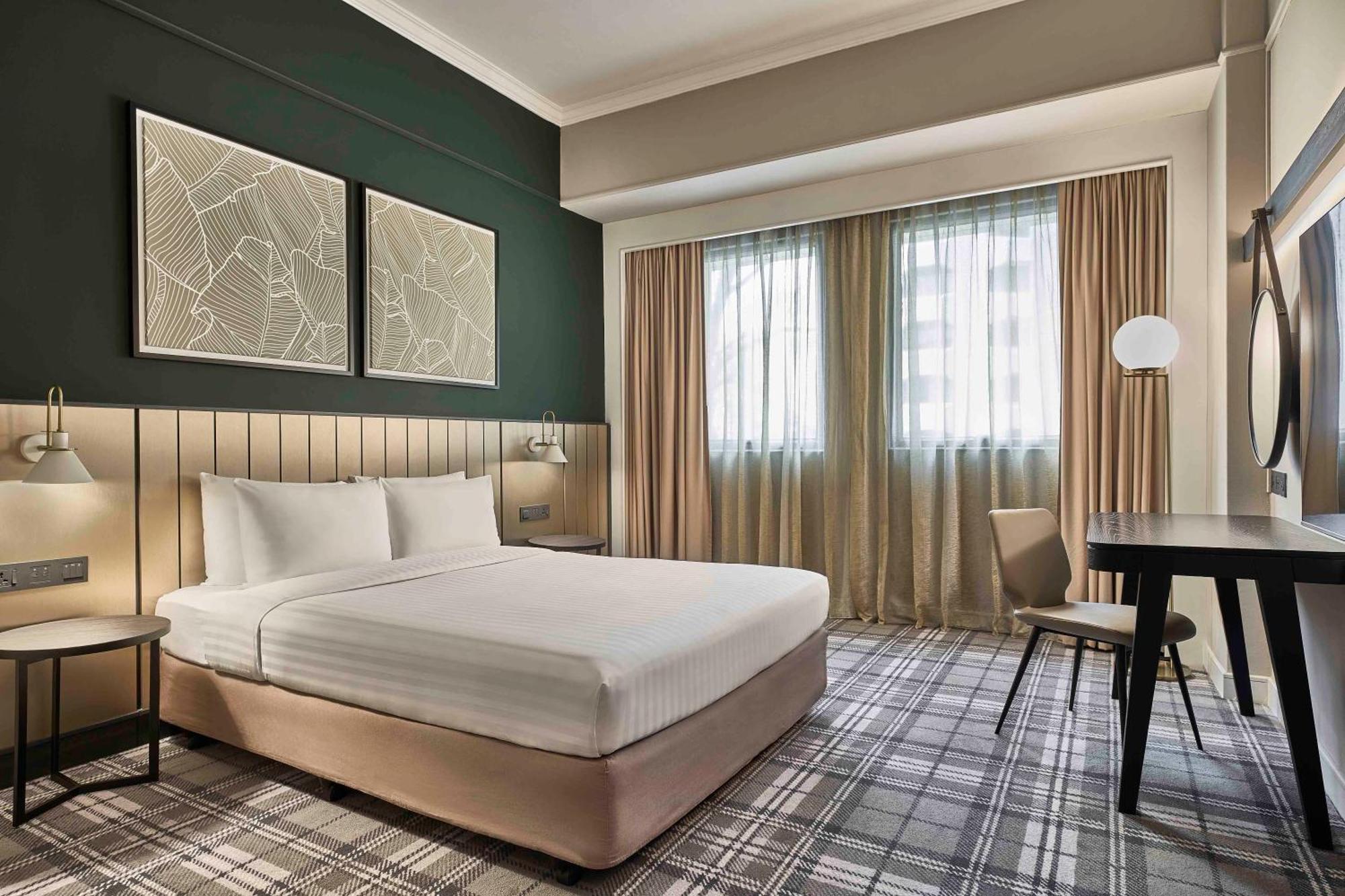 Vibe Orchard Hotel 4*