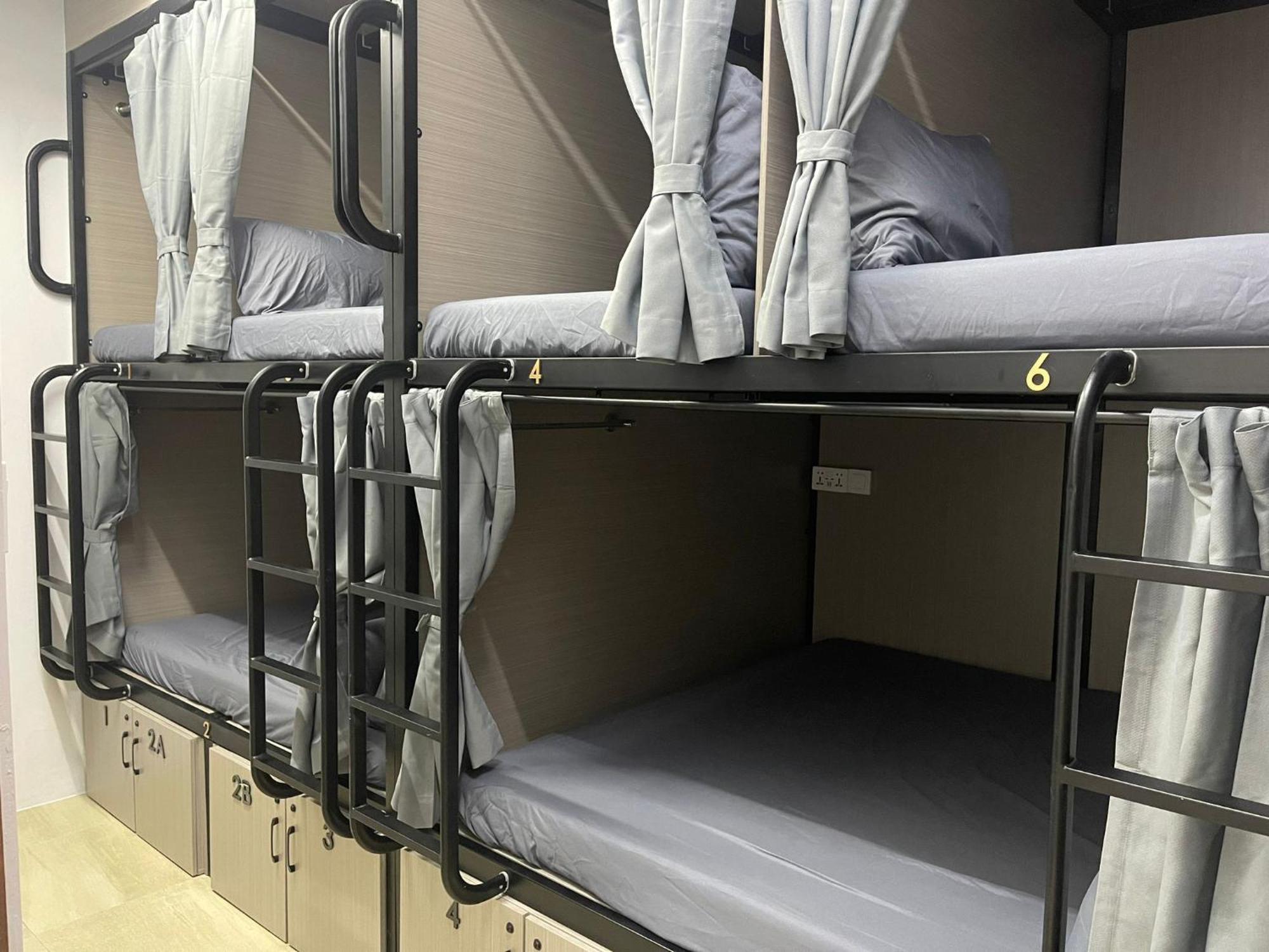Capsule hotel Meadows