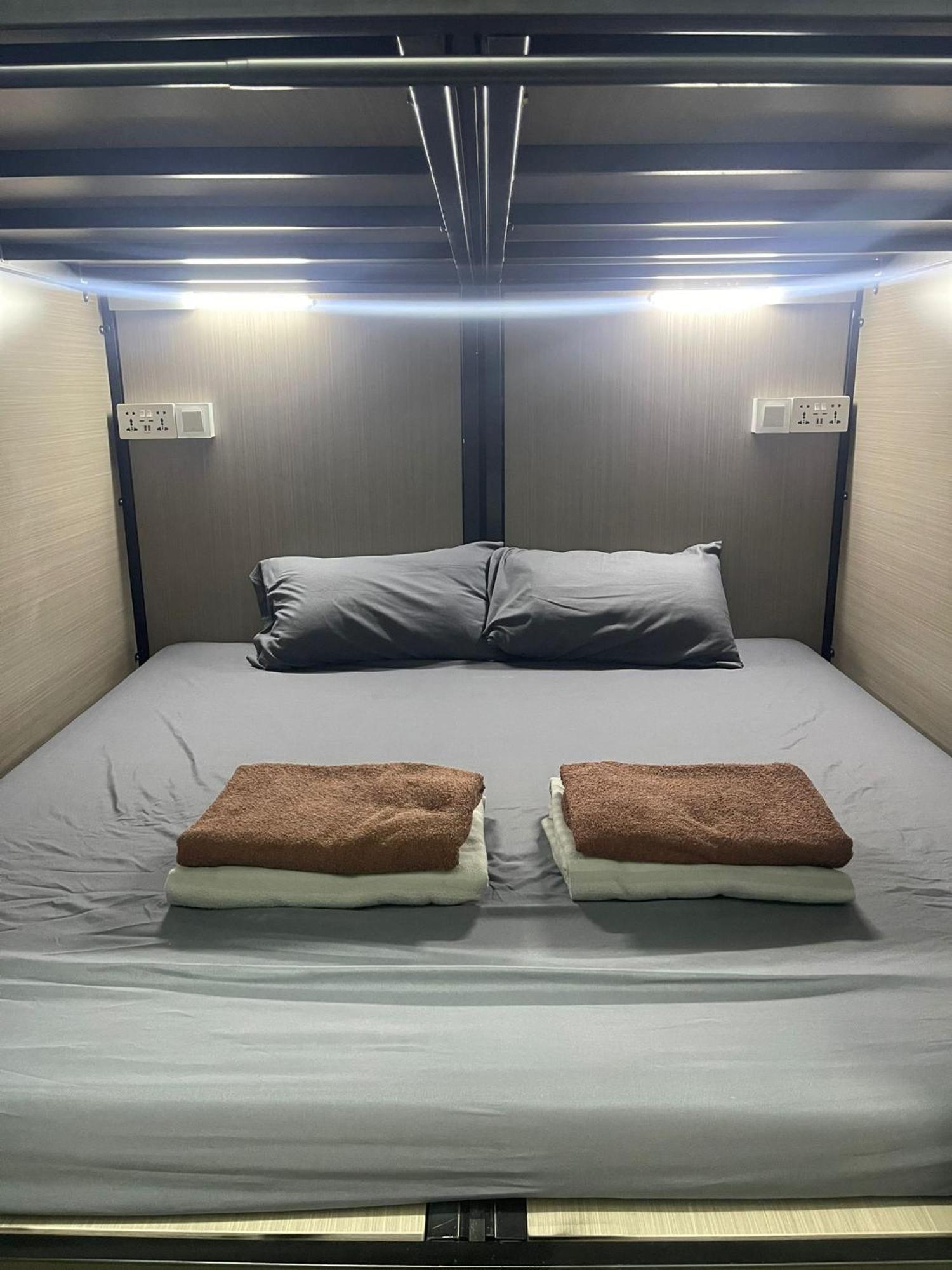 Capsule hotel Meadows