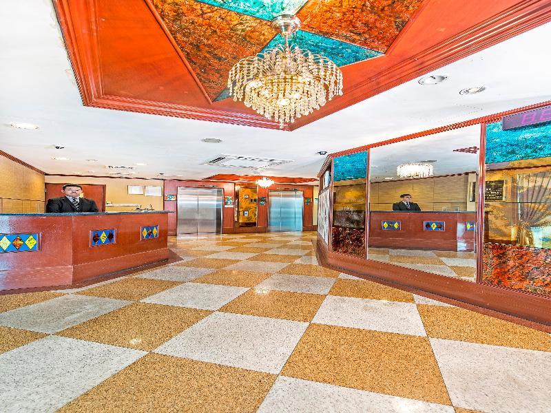 81 Gold Hotel