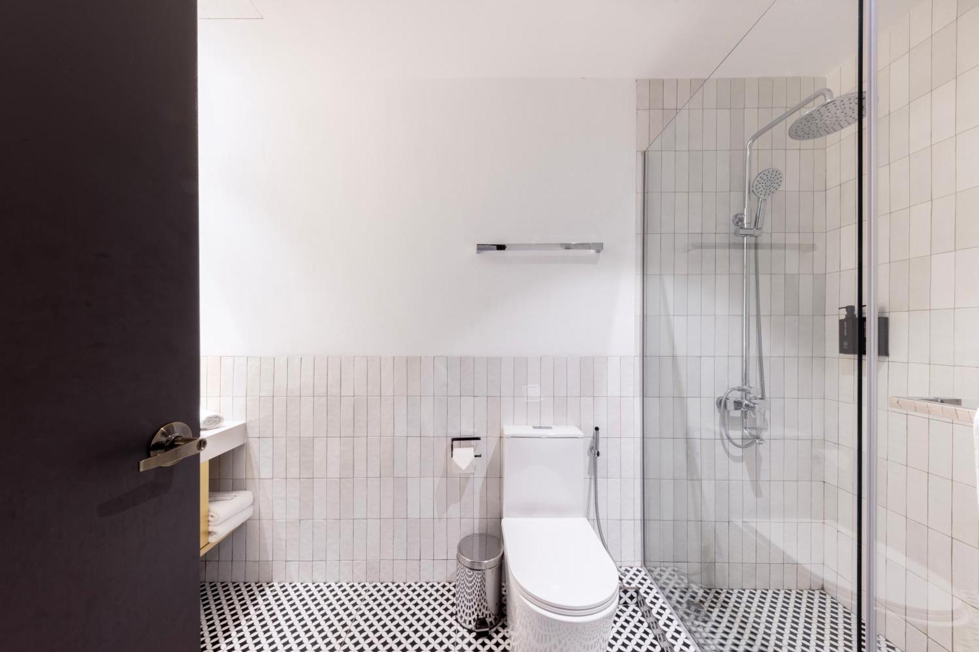 Aparthotel Owen House By Habyt 4*