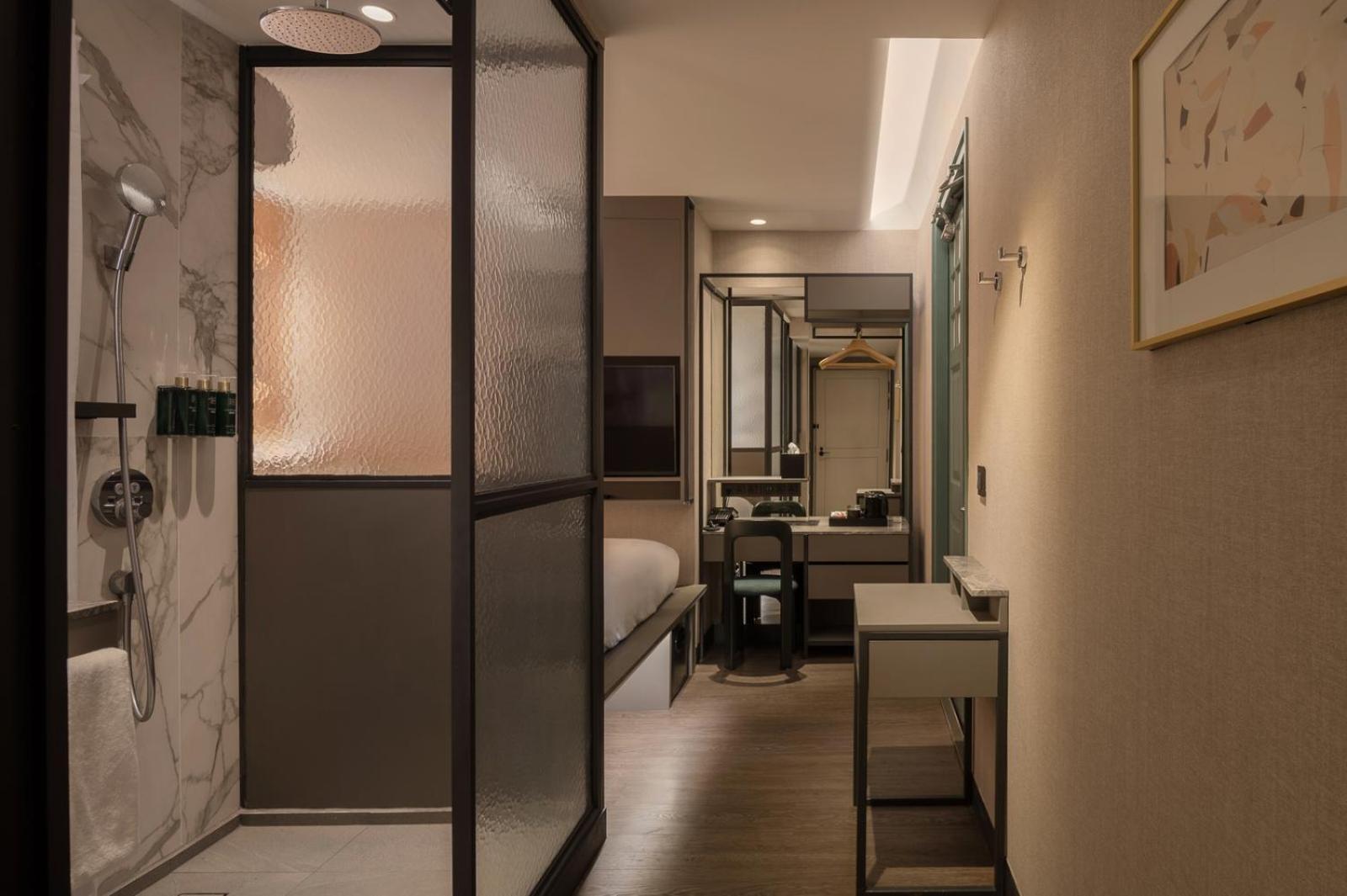 Claude Hotel 3*