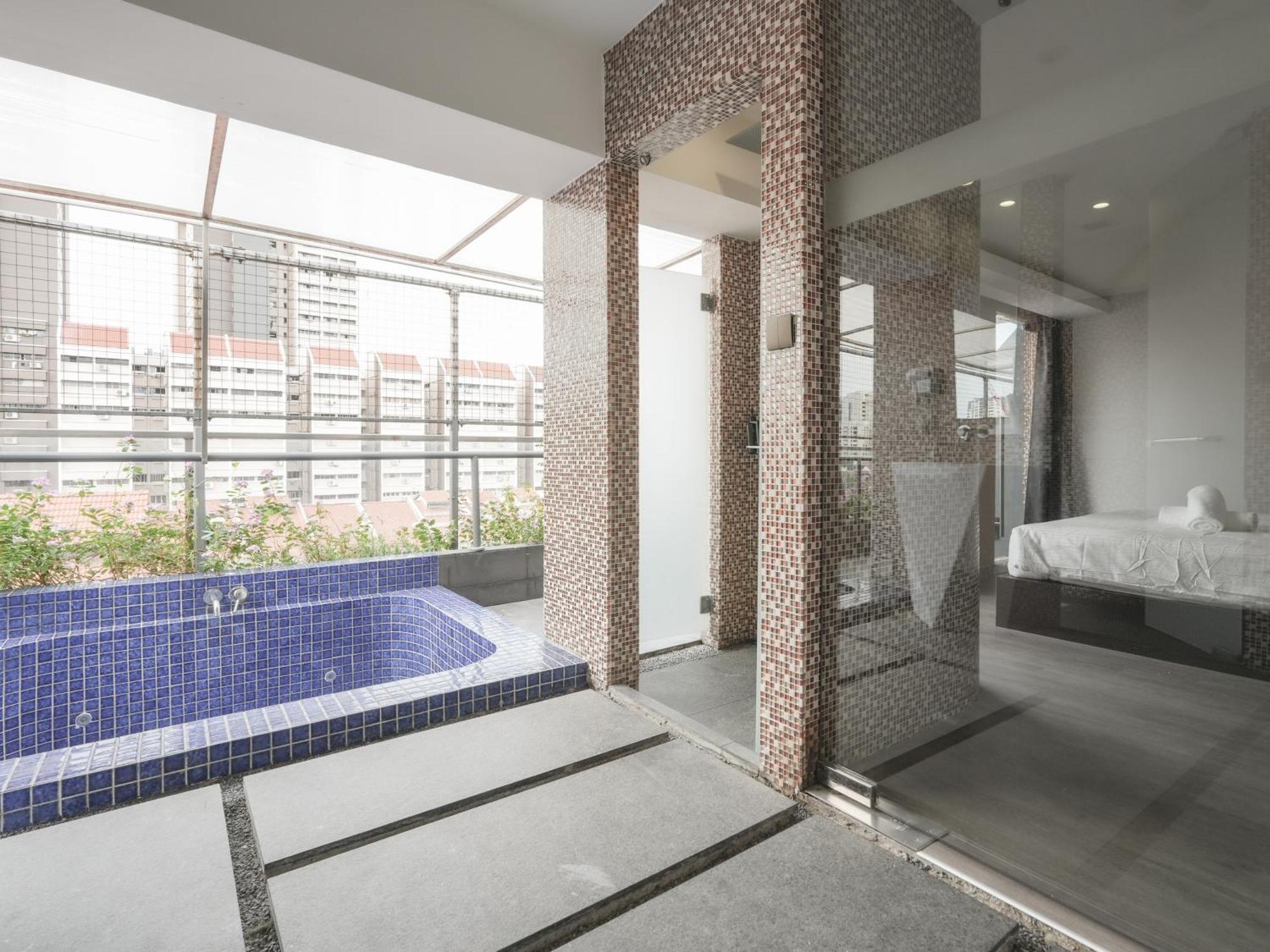 A Dickson 3* Singapore