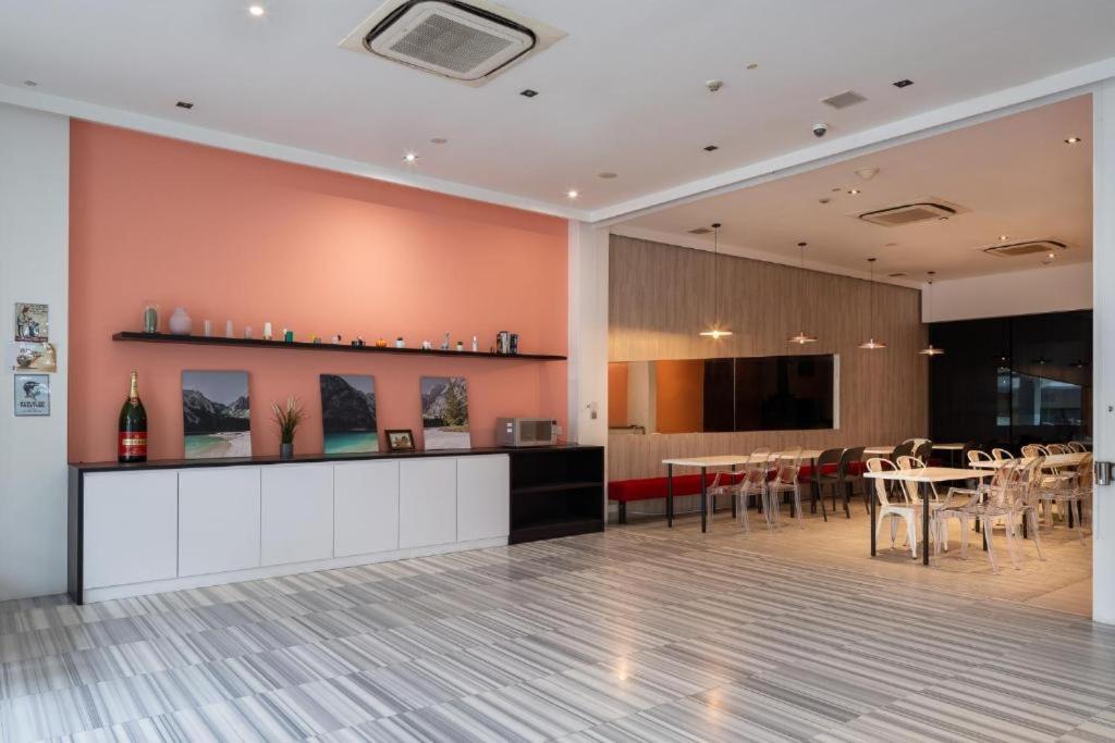 Hotel A Dickson