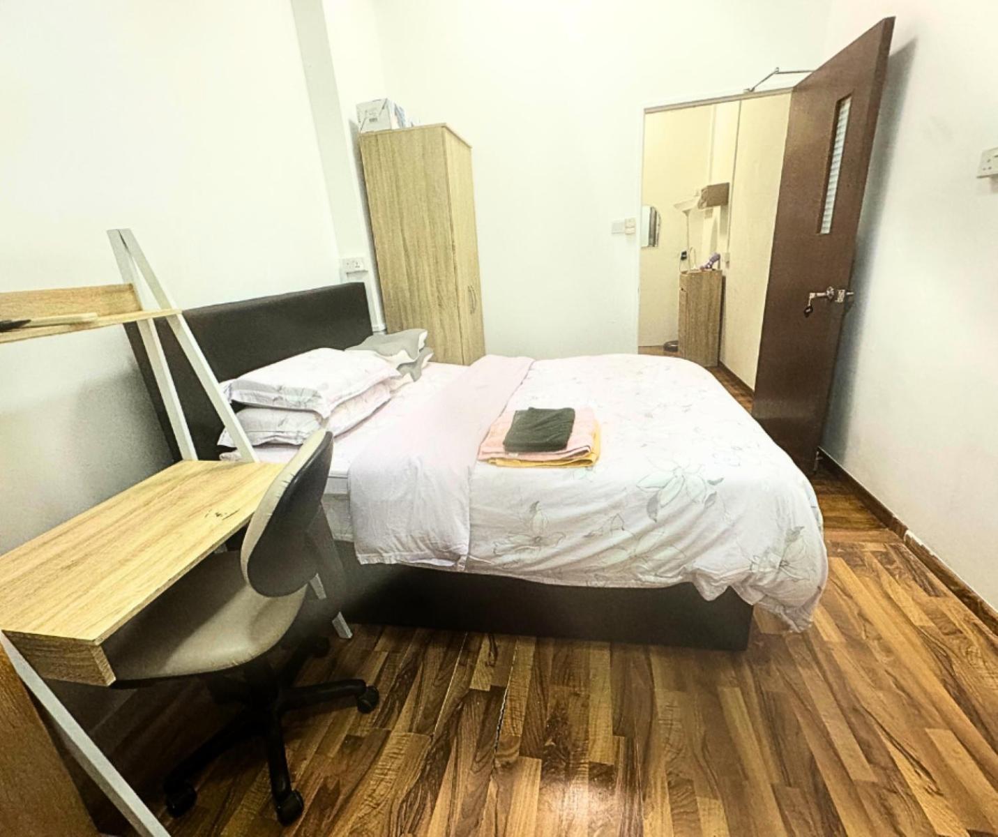 Spacious At Citycentre Apartment Singapore