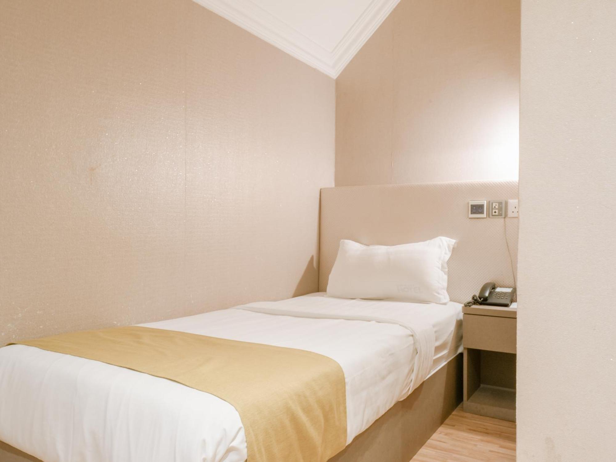 Hotel A Joo Chiat 3*