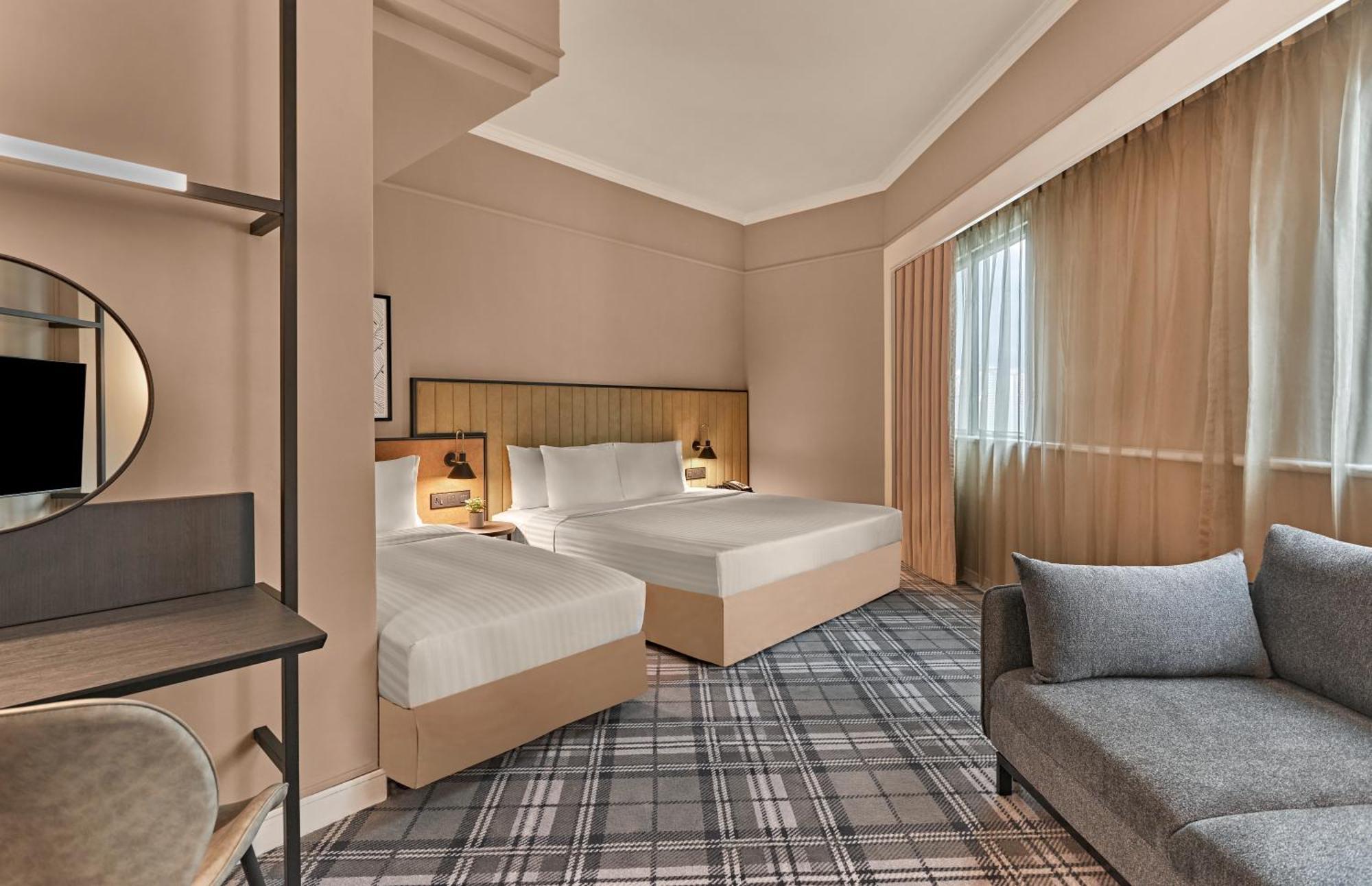 Vibe Orchard Hotel 4*