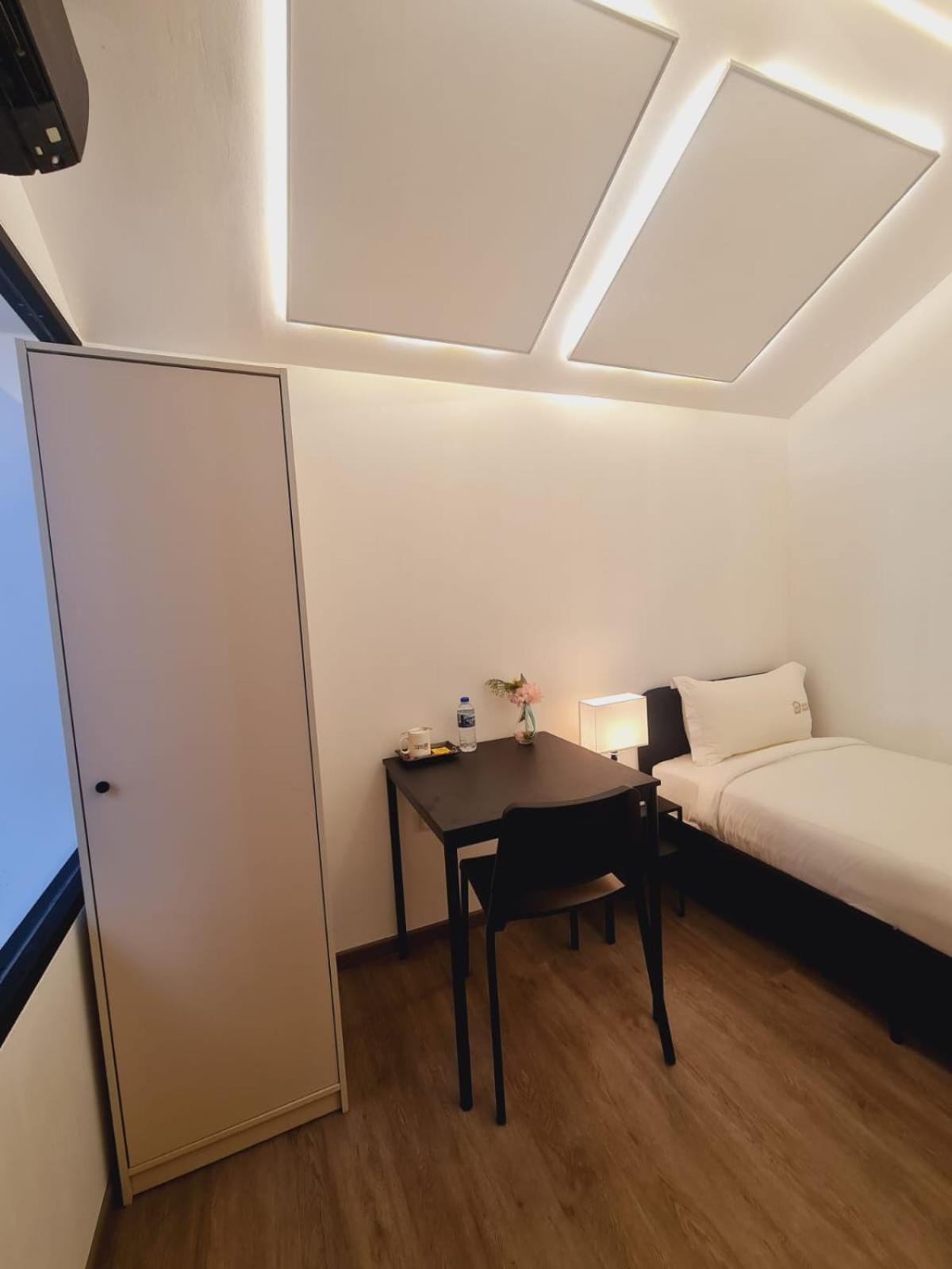 K2 Hotel *