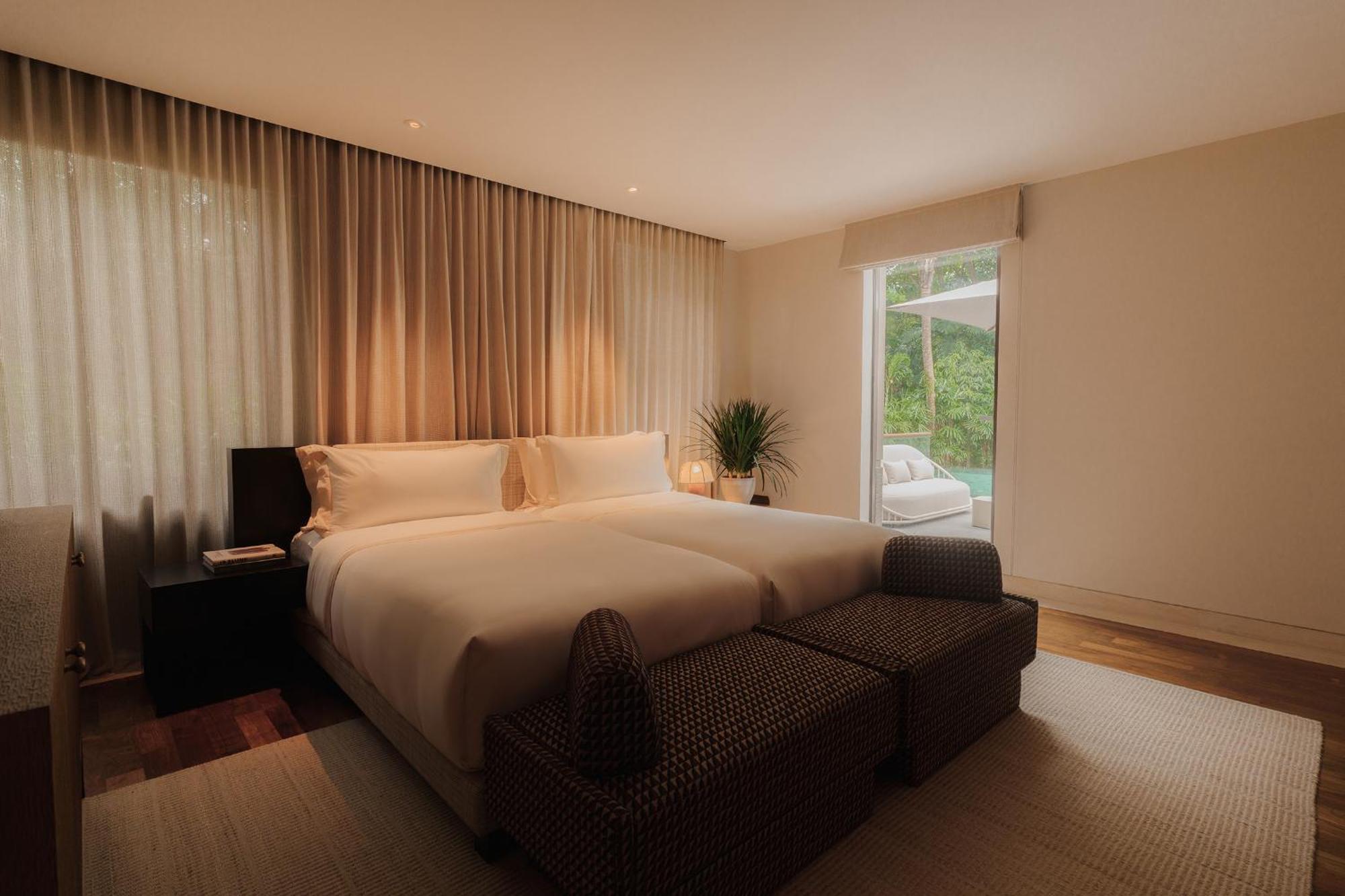 Hotel Capella 5*