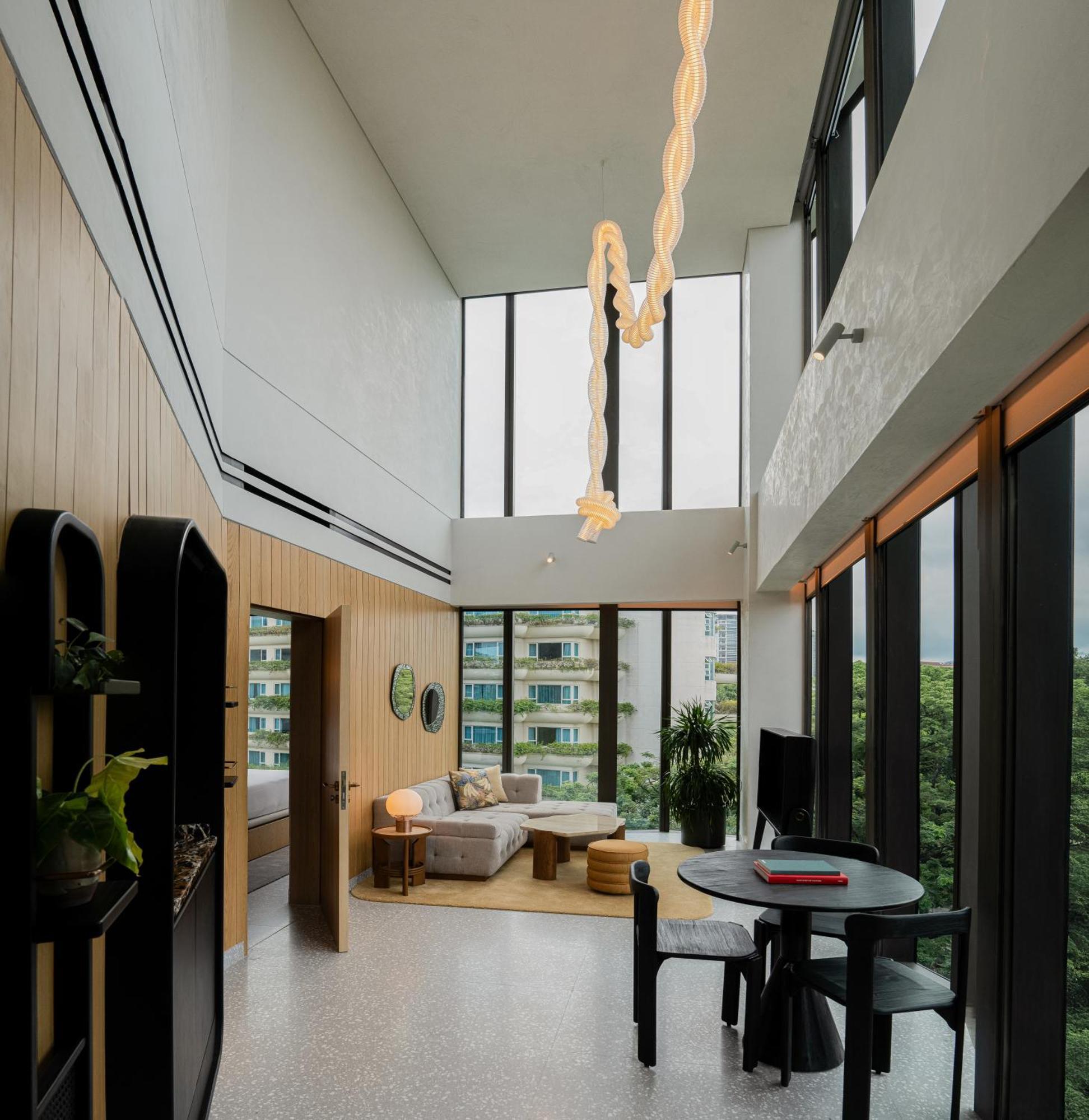 The Standard, 5* Singapore