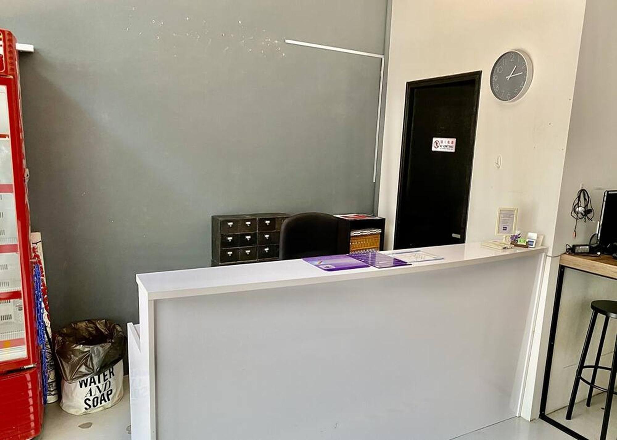 Checkers Hostel