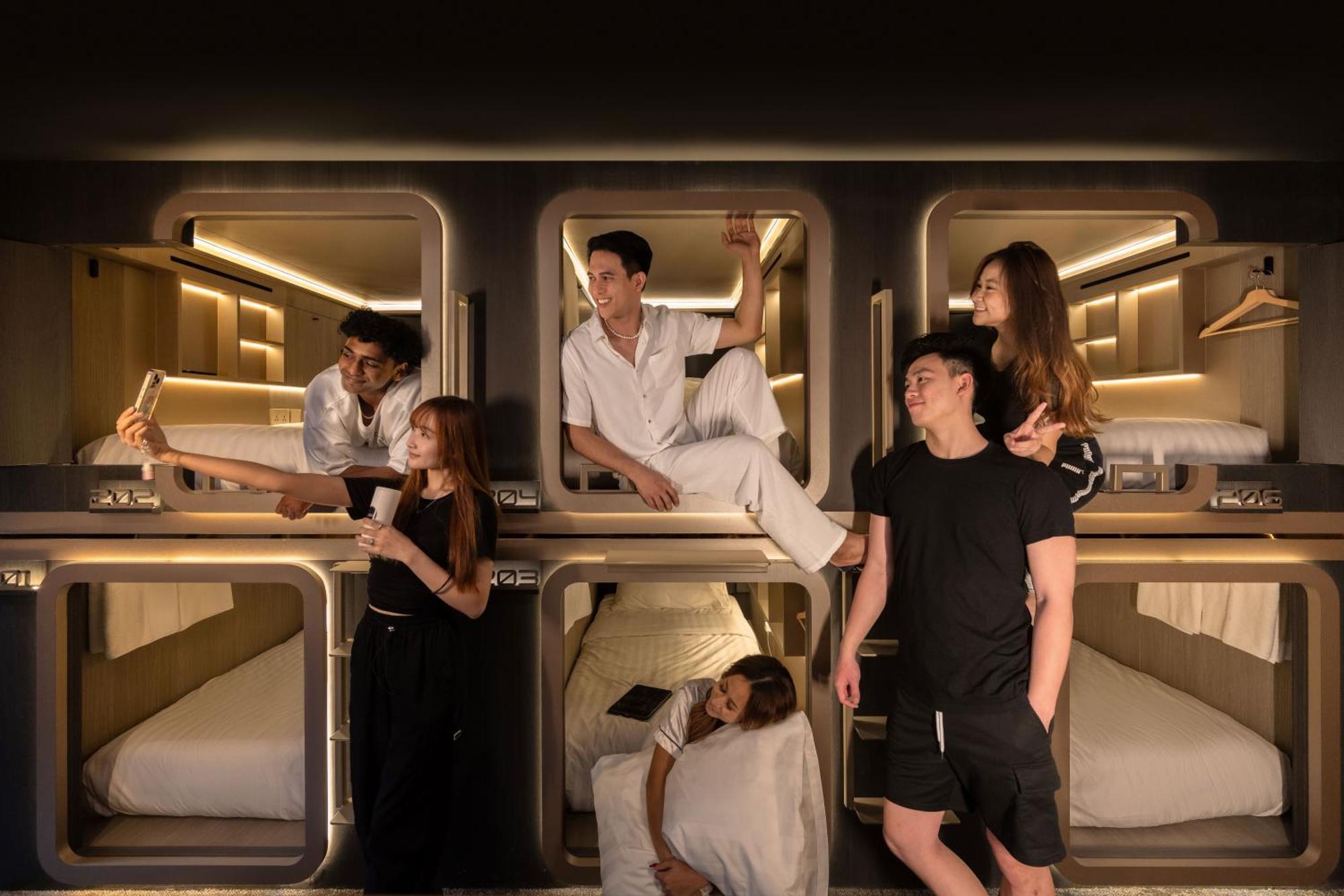 Hostel Cube Social Boutique Capsule At Boat Quay Singapore