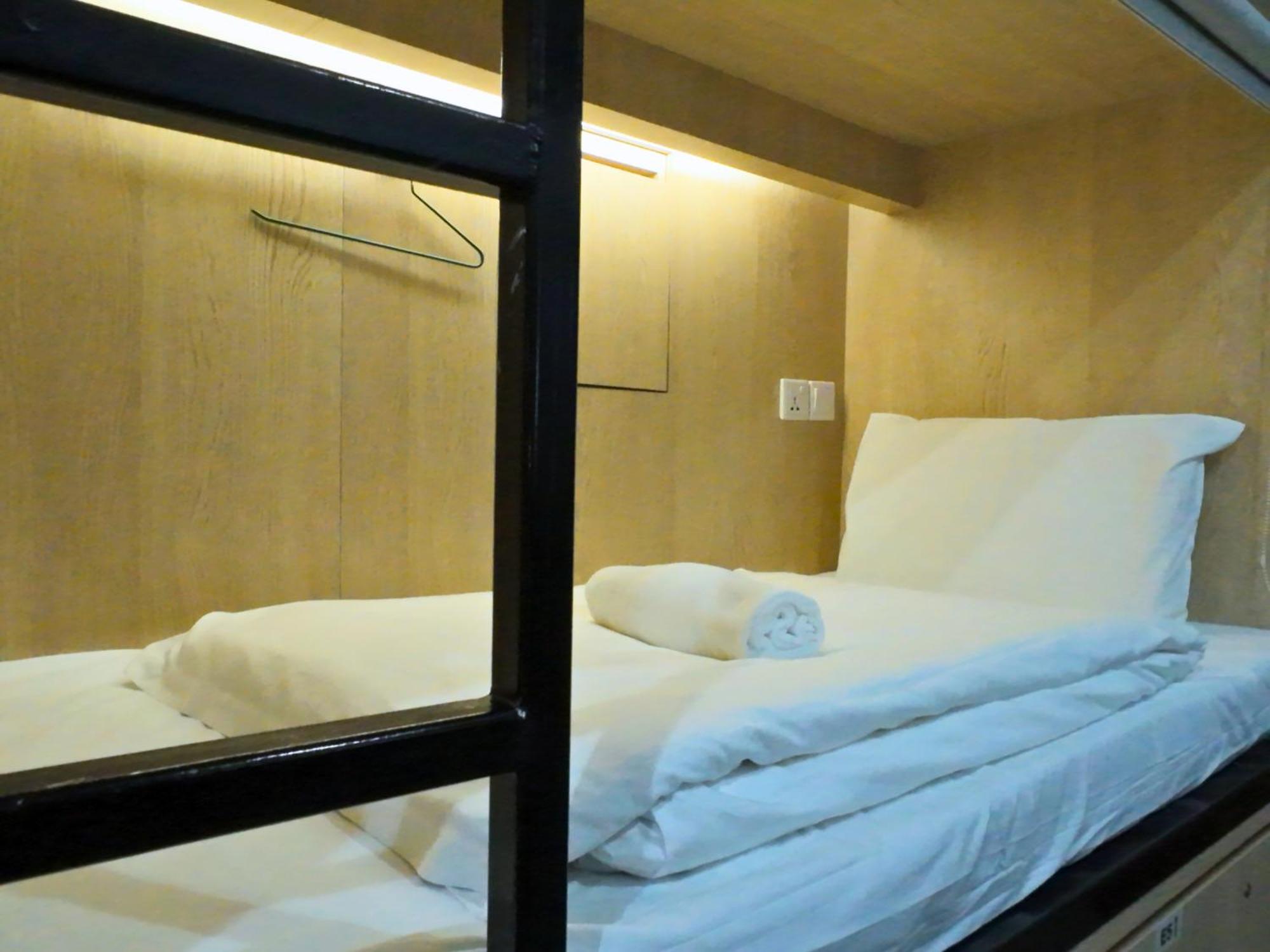 Capsule hotel The @ Bugis