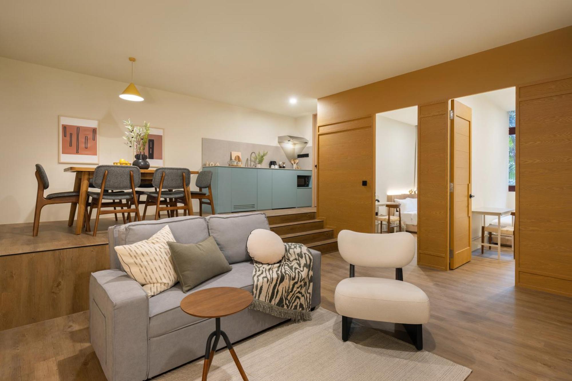 Alma House Hotel *