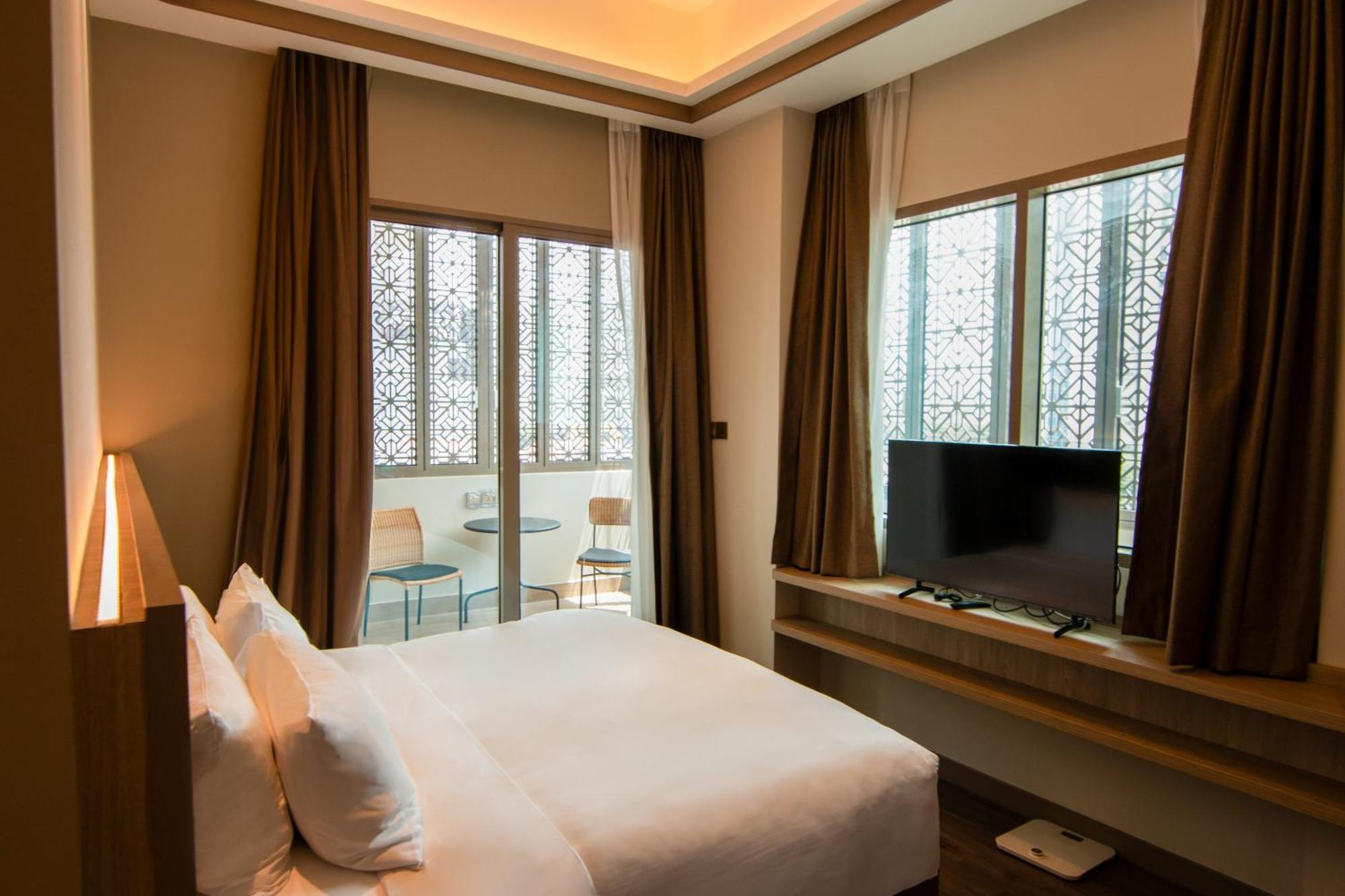 Aqueen Prestige Jalan Besar 4* Singapore