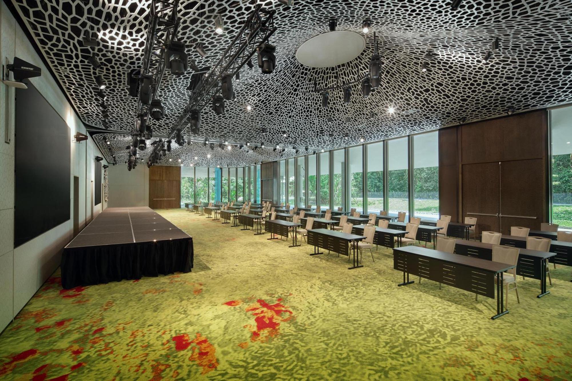 Mandai Rainforest By Banyan Tree *
